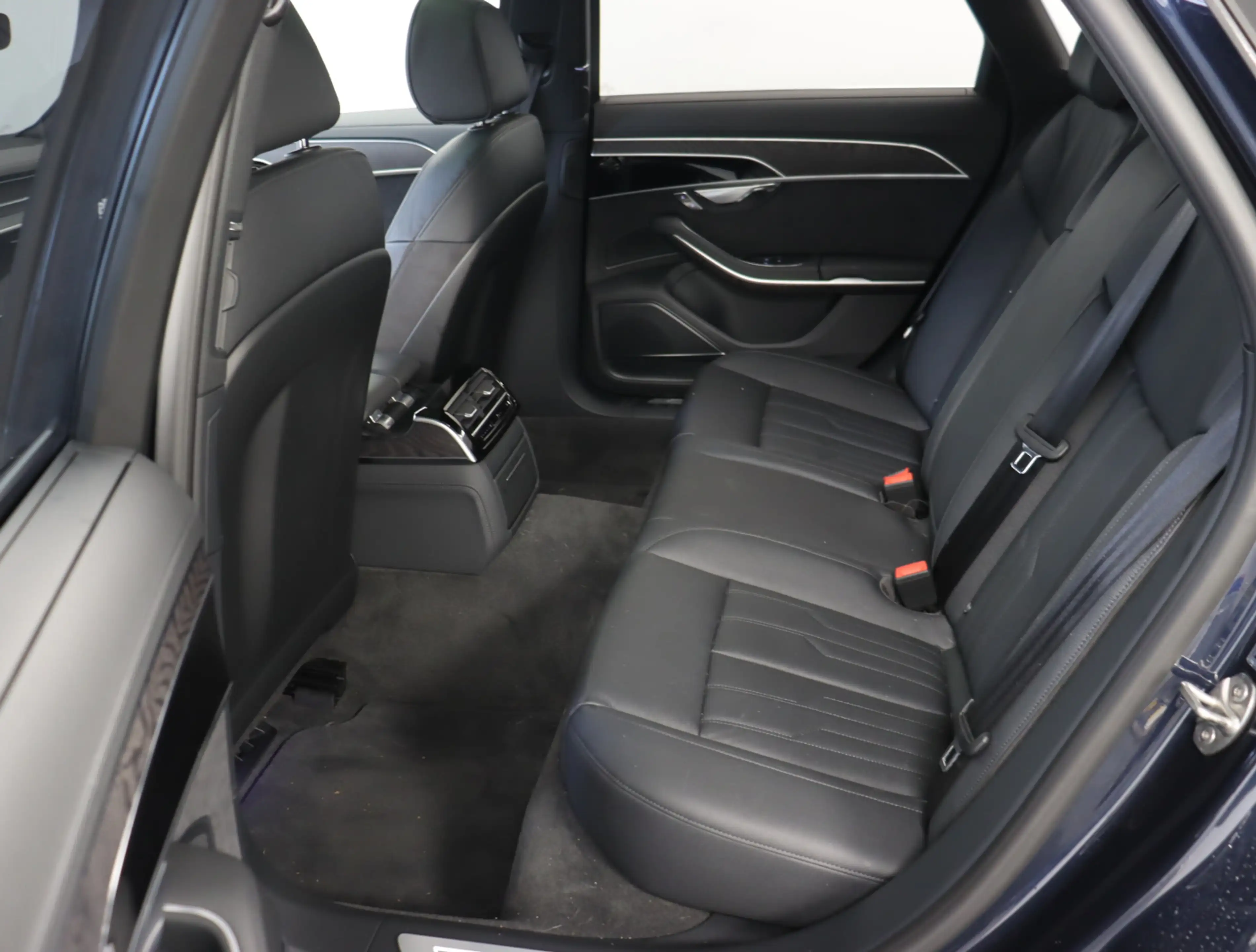 Audi A8 50 TDI quattro tiptronic Luft Pano Matrix — photo 7