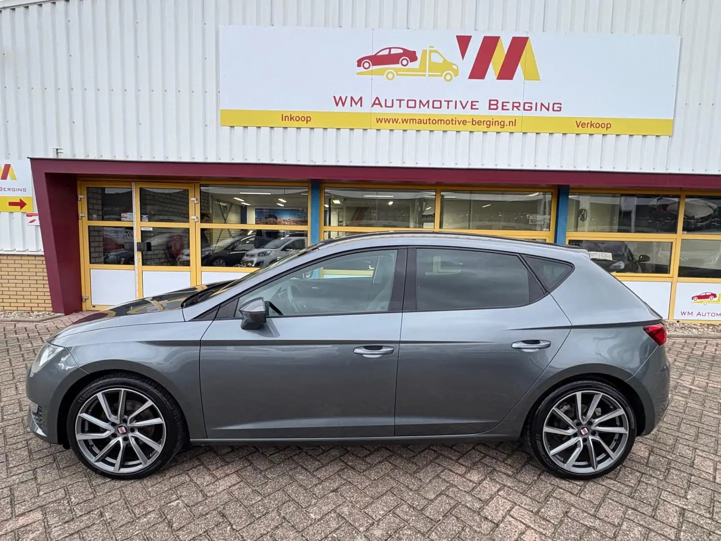 SEAT Leon 1.4 TSI FR APK T/M 14-1-2027 Gris - 2