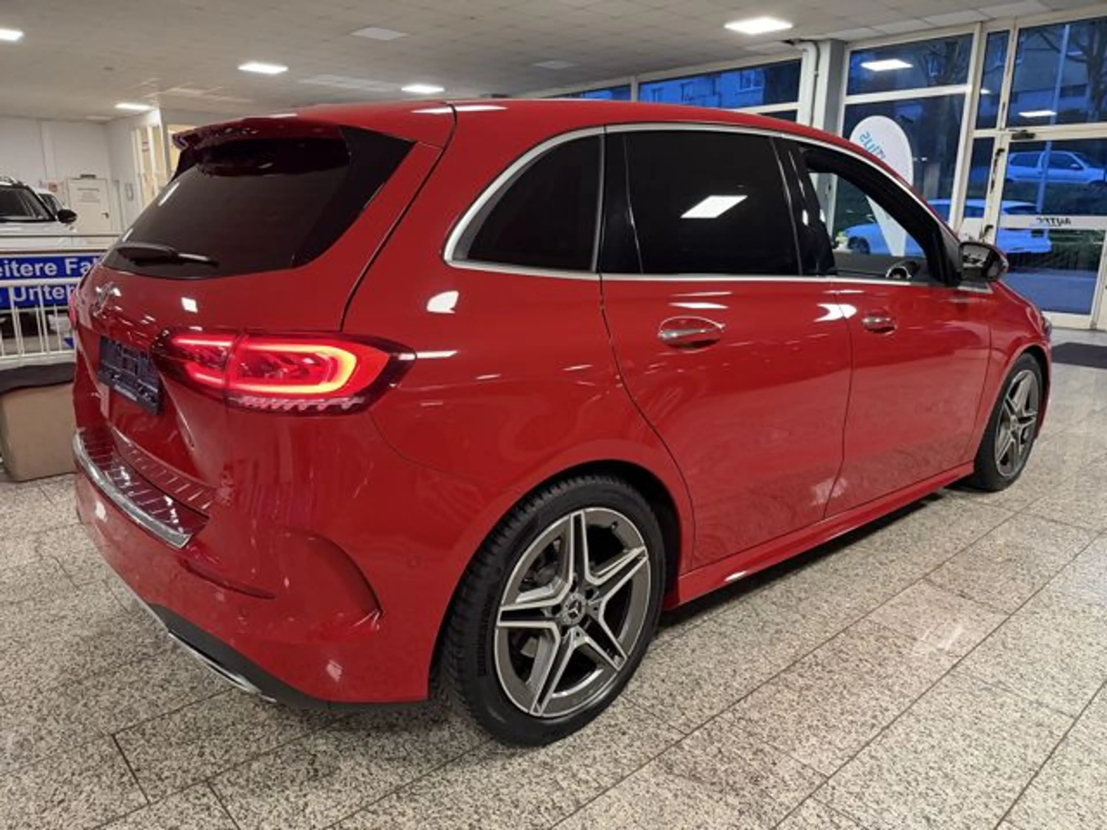 Mercedes-Benz B 220 d AMG +Multibeam+Wide+360°Cam+HEAD-UP — photo 6