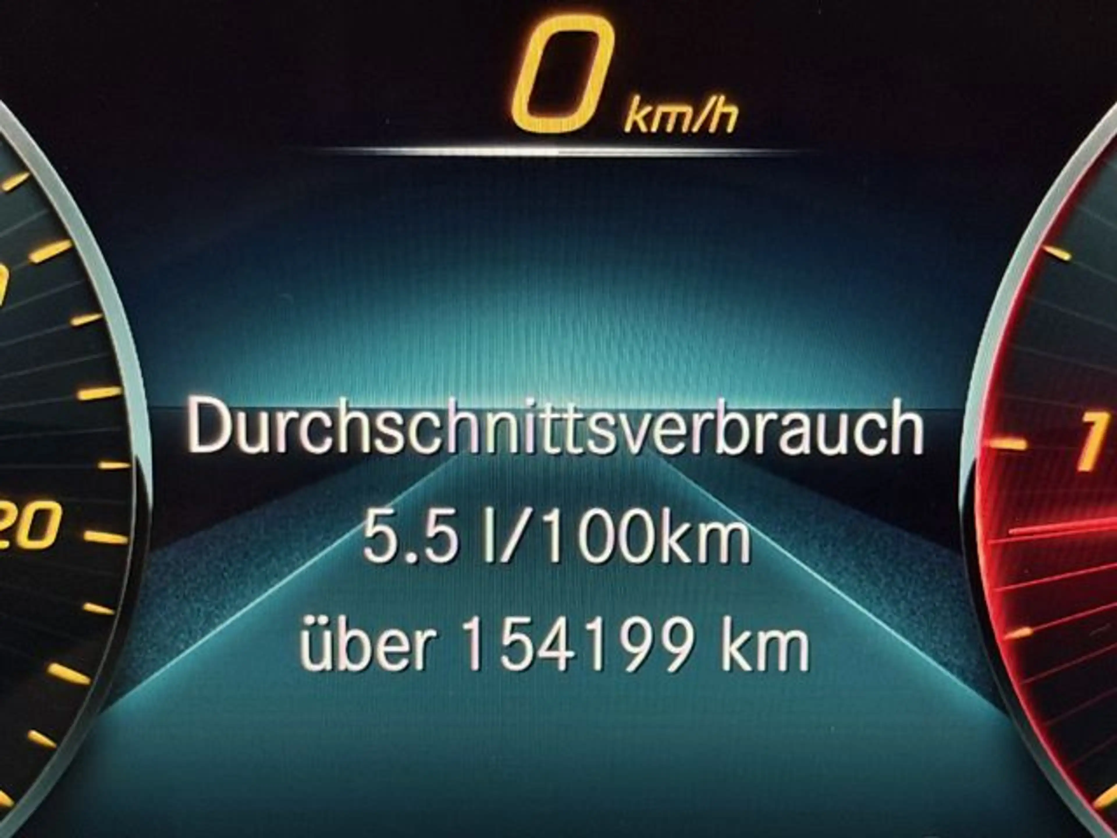 Mercedes-Benz B 220 d AMG +Multibeam+Wide+360°Cam+HEAD-UP — photo 12