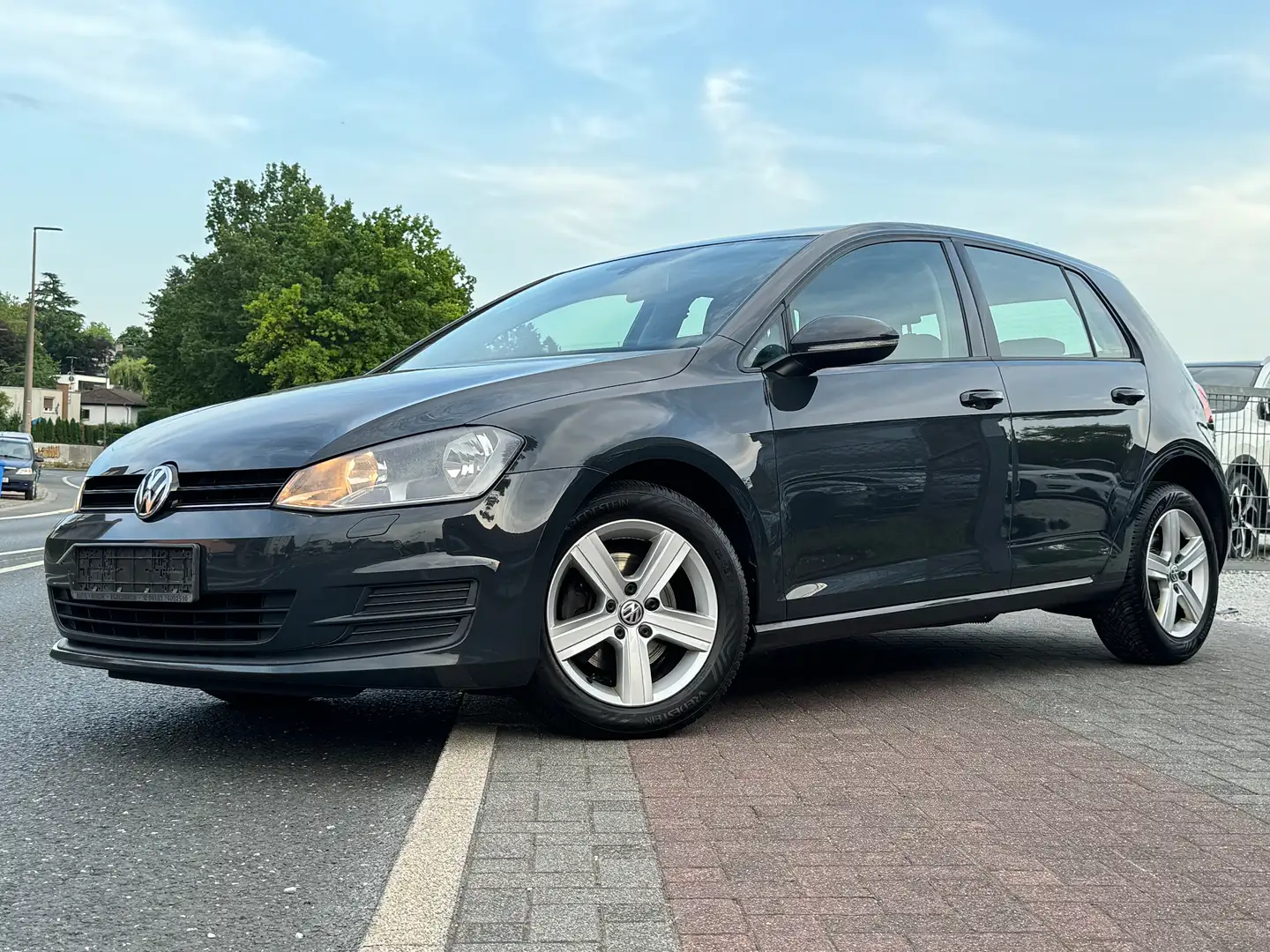 Volkswagen Golf Navi Sitzheiz Bluetooth 2xPDC Comfortline BMT Gris - 1