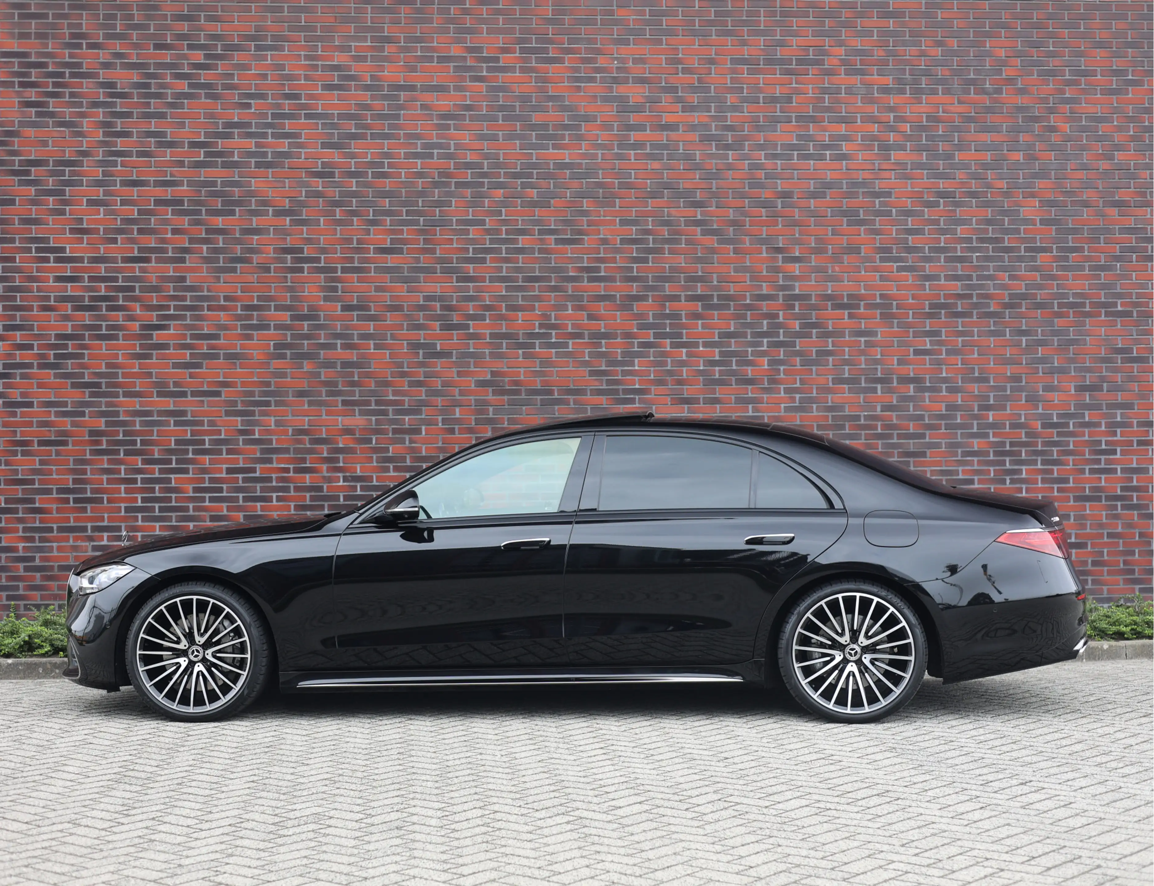 Mercedes-Benz S 580 e Lang AMG Line | Burmester - Exclusive Pack - HUD — photo 15