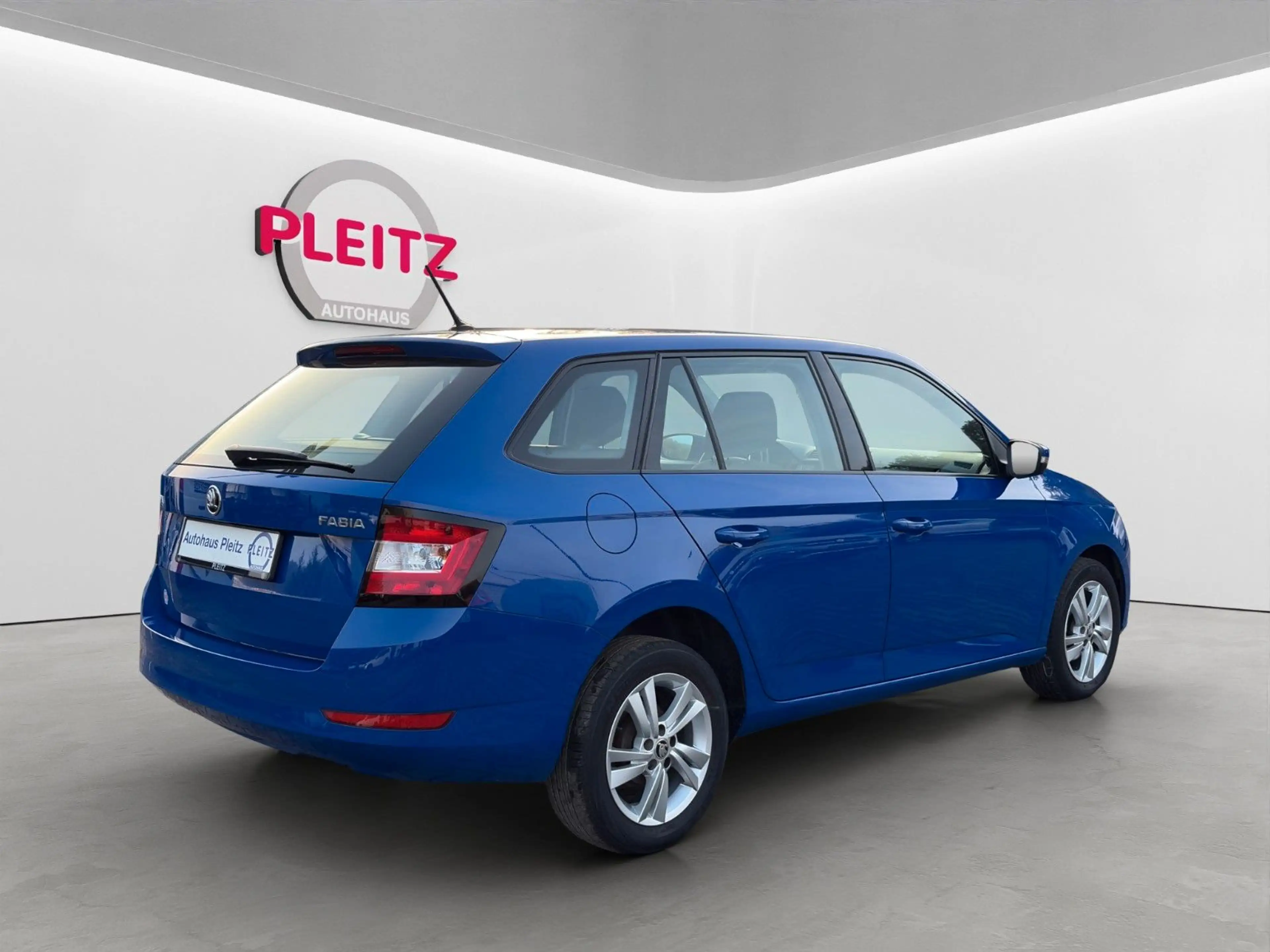 Skoda Fabia Combi Ambition I SHZ KLIMA TÜV neu — photo 6