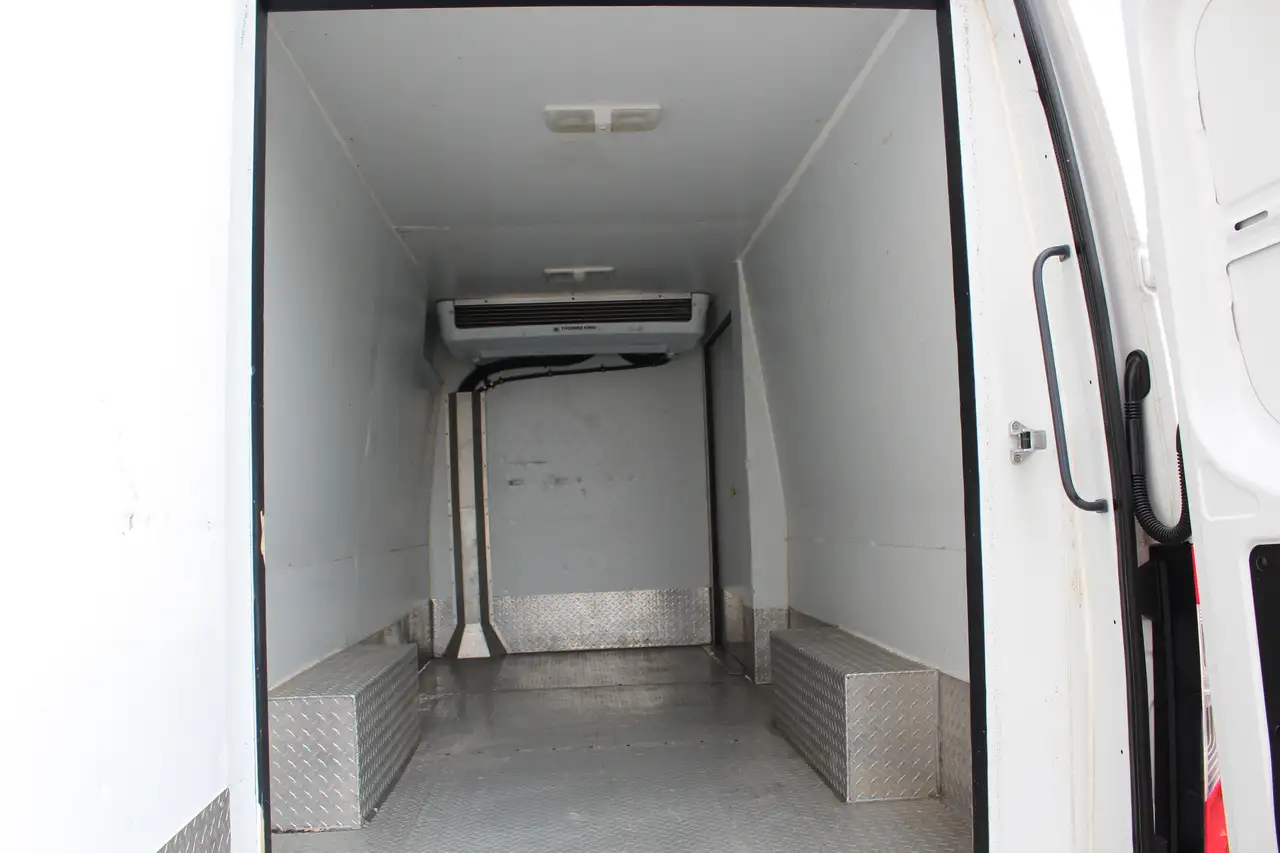 Mercedes-Benz Sprinter снимка Mercedes-Benz Sprinter