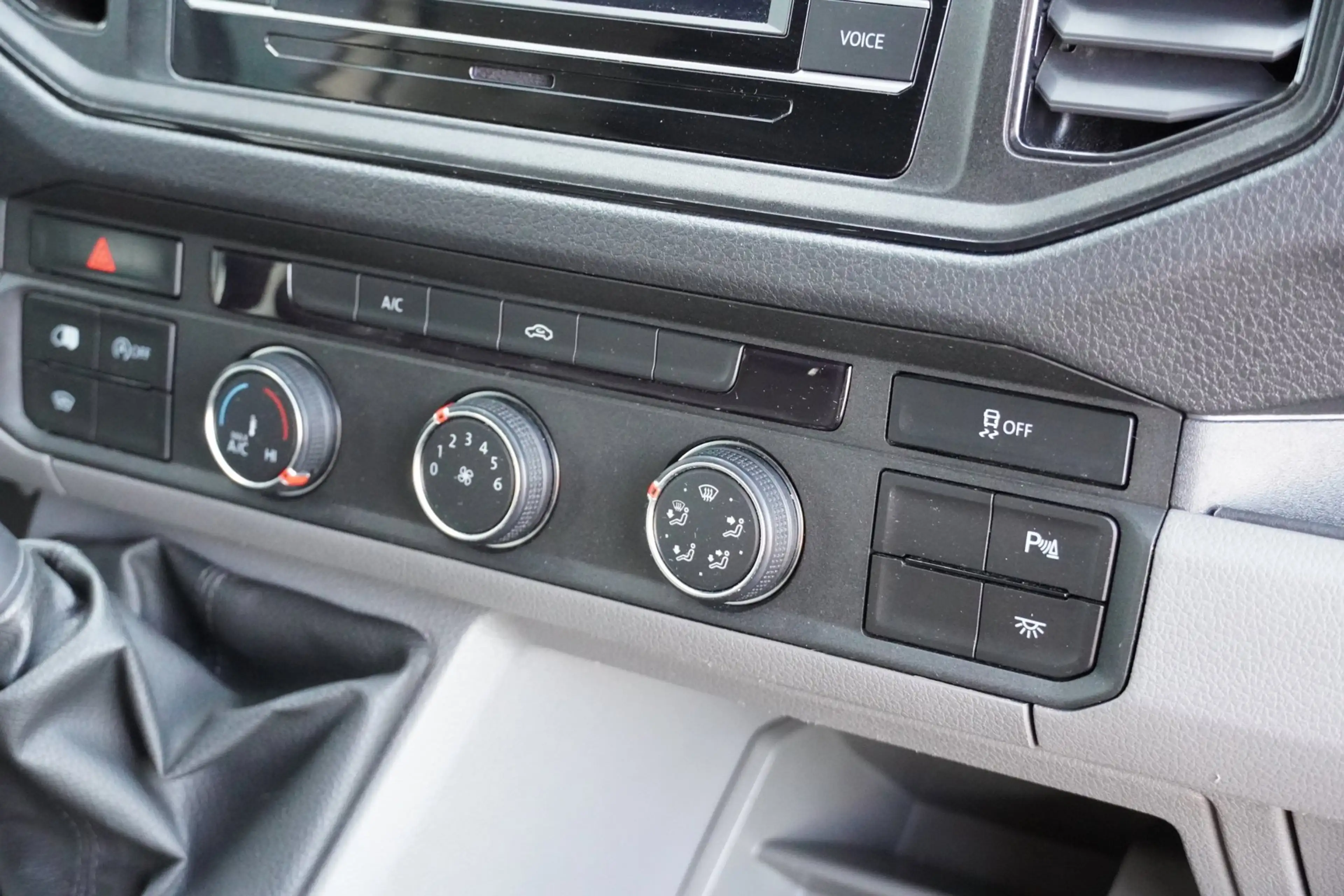 Volkswagen Crafter 35 2.0 TDI L3H3 Highline Airco/Cruise/PDC — photo 17