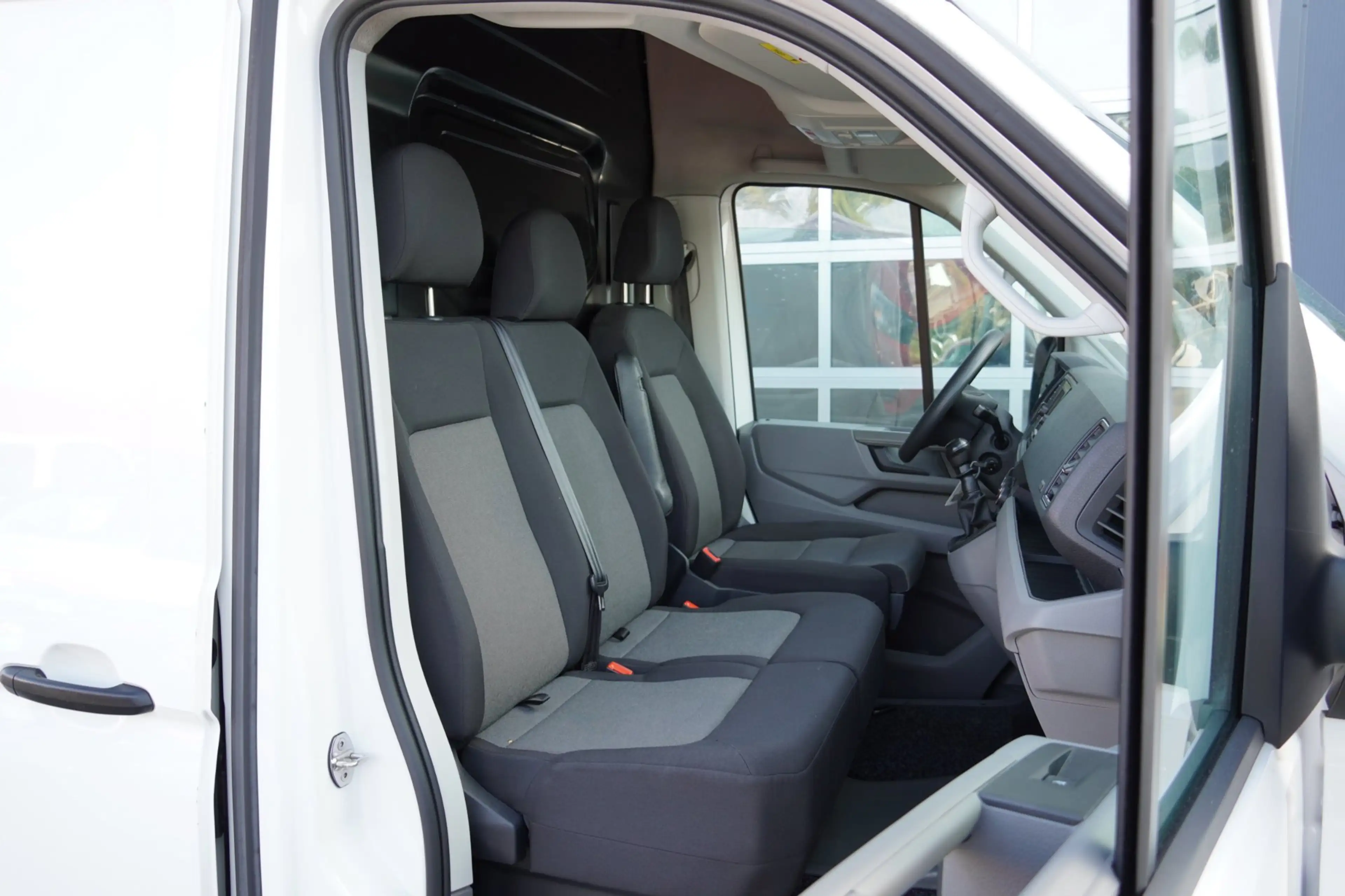 Volkswagen Crafter 35 2.0 TDI L3H3 Highline Airco/Cruise/PDC — photo 8