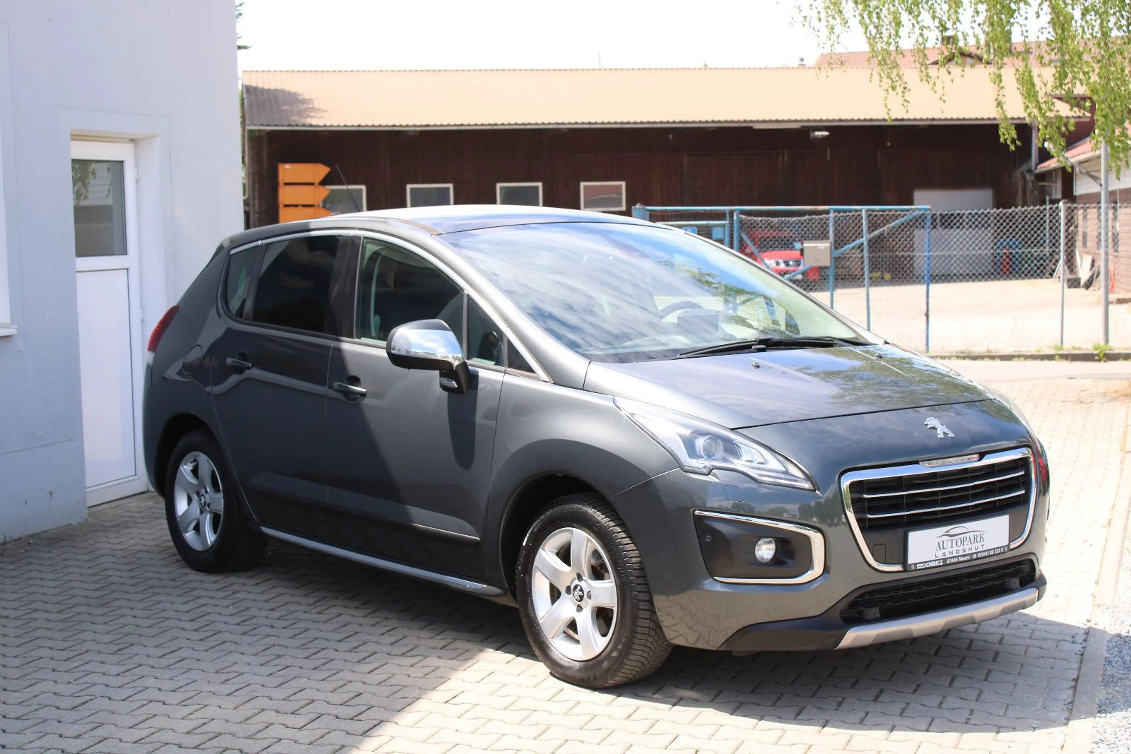 Peugeot 3008 I Head-up I Panorama Dach I Navi I TÜV Neu — photo 3
