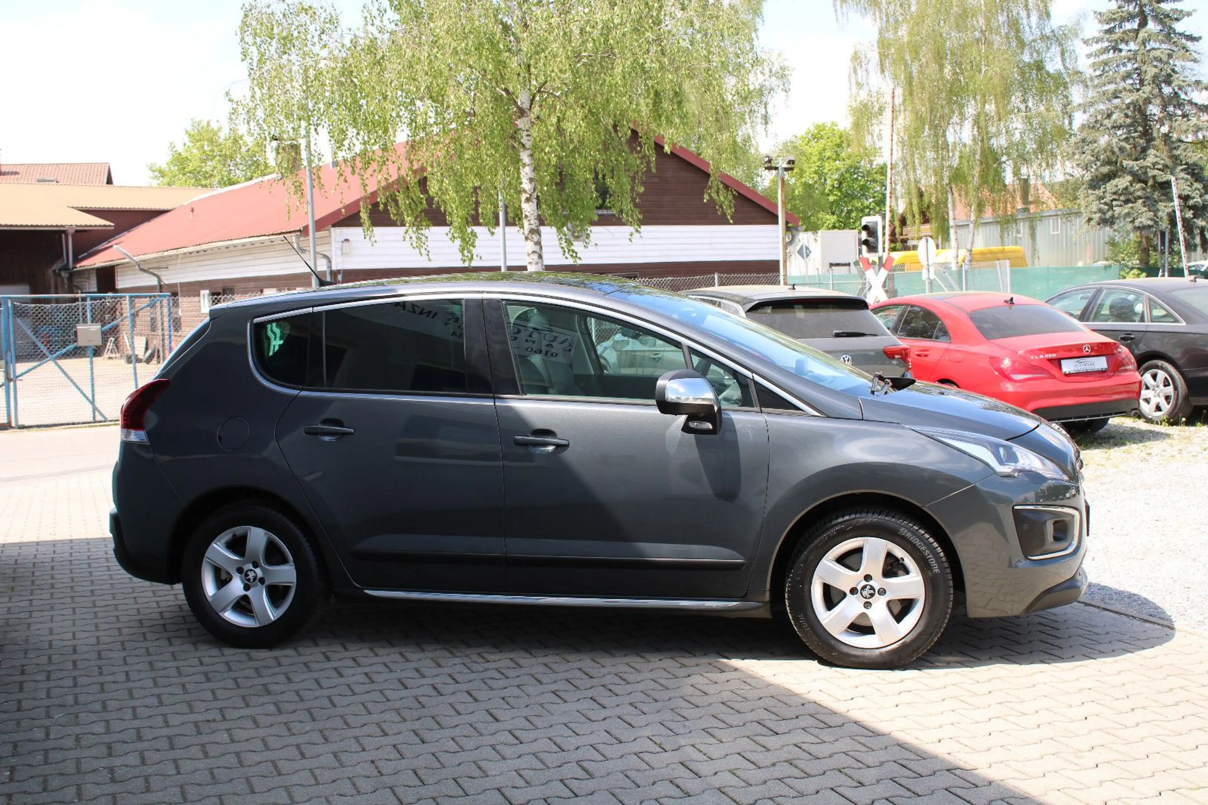 Peugeot 3008 I Head-up I Panorama Dach I Navi I TÜV Neu — photo 4