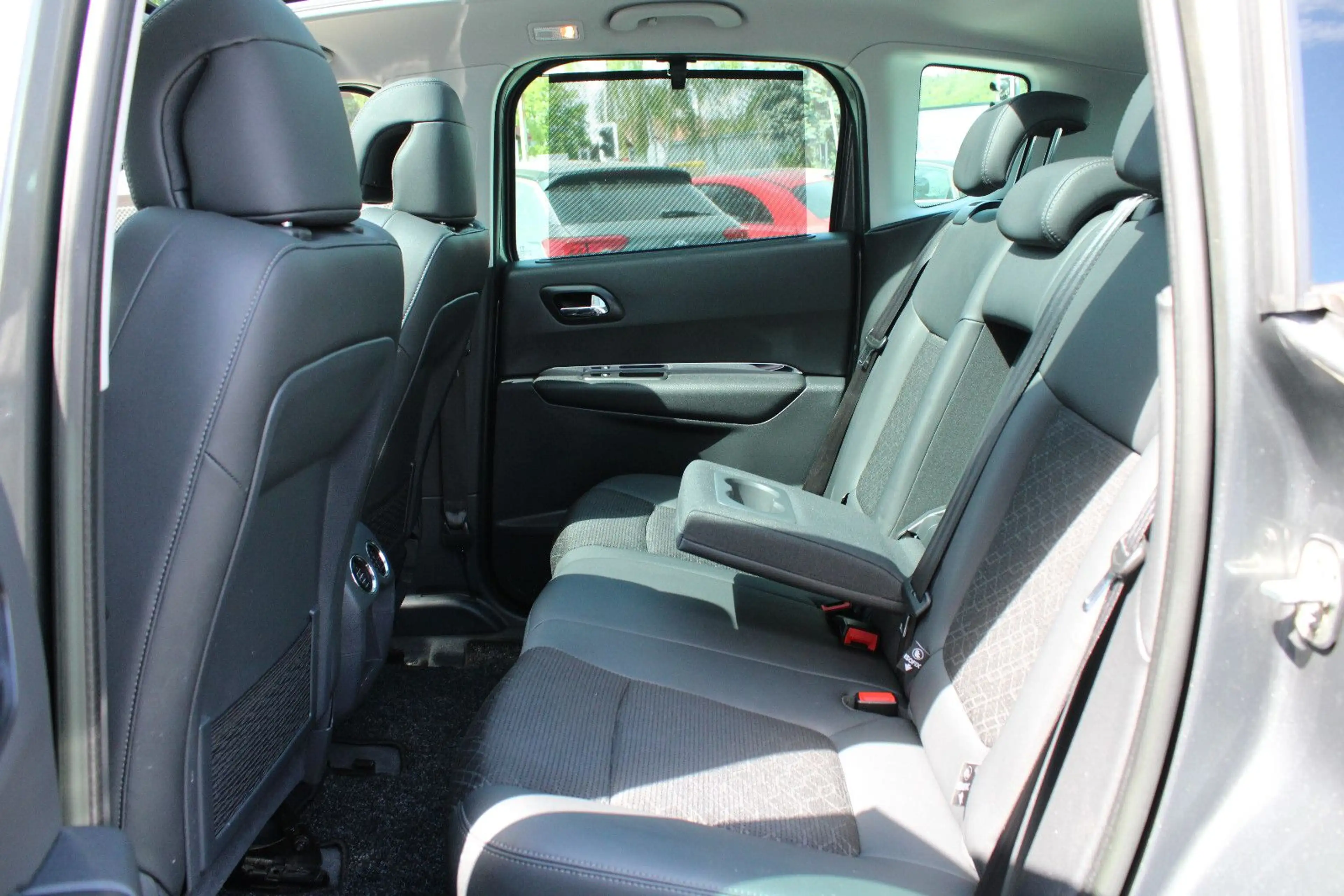 Peugeot 3008 I Head-up I Panorama Dach I Navi I TÜV Neu — photo 9