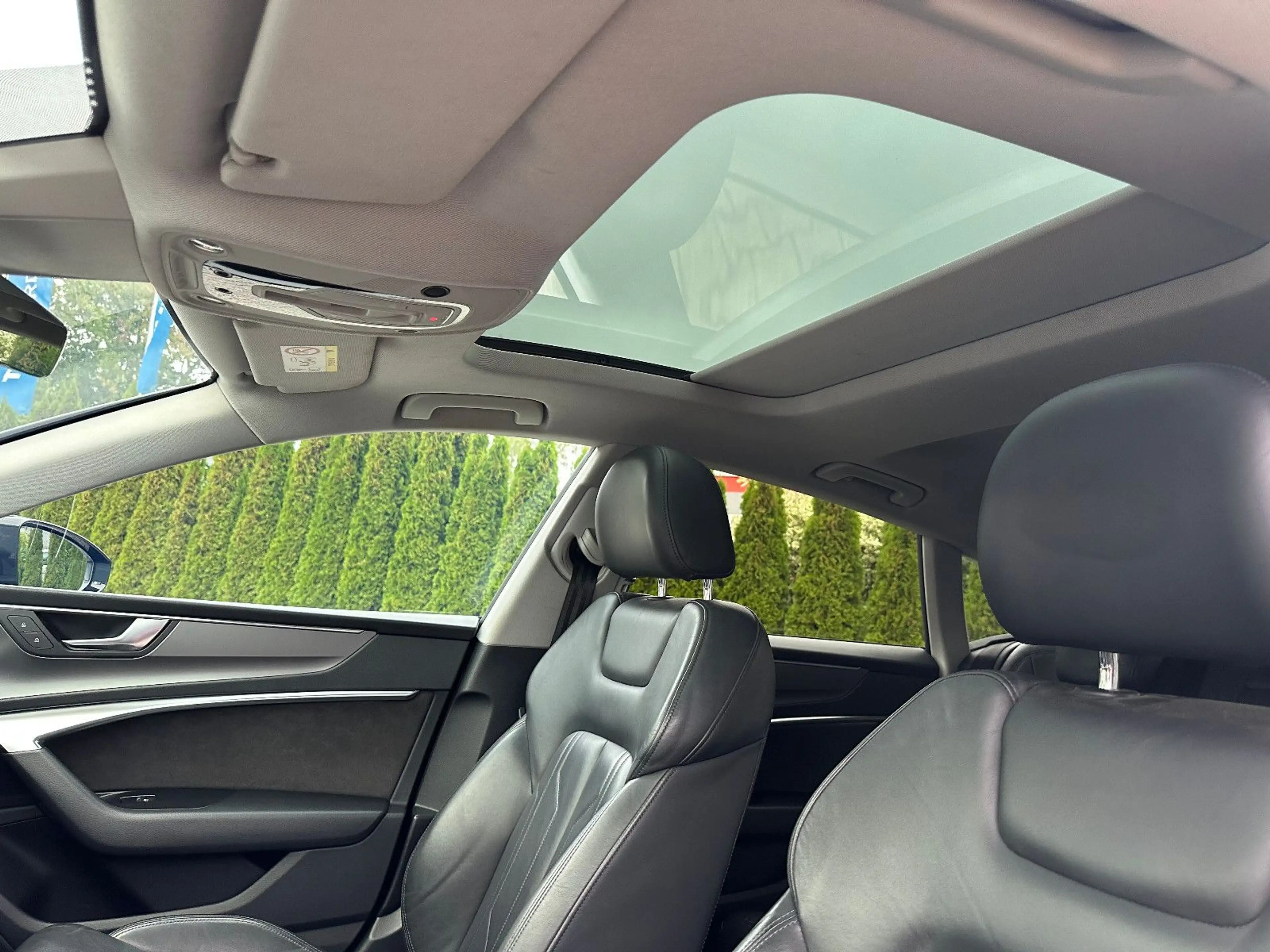 Audi A7 Sportback 55 TFSI quattro LED / PANO / LEDER — photo 11