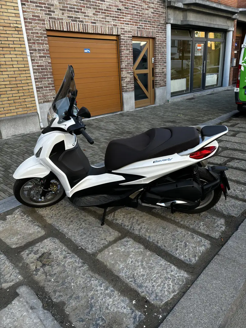 Piaggio Beverly 300 - 2