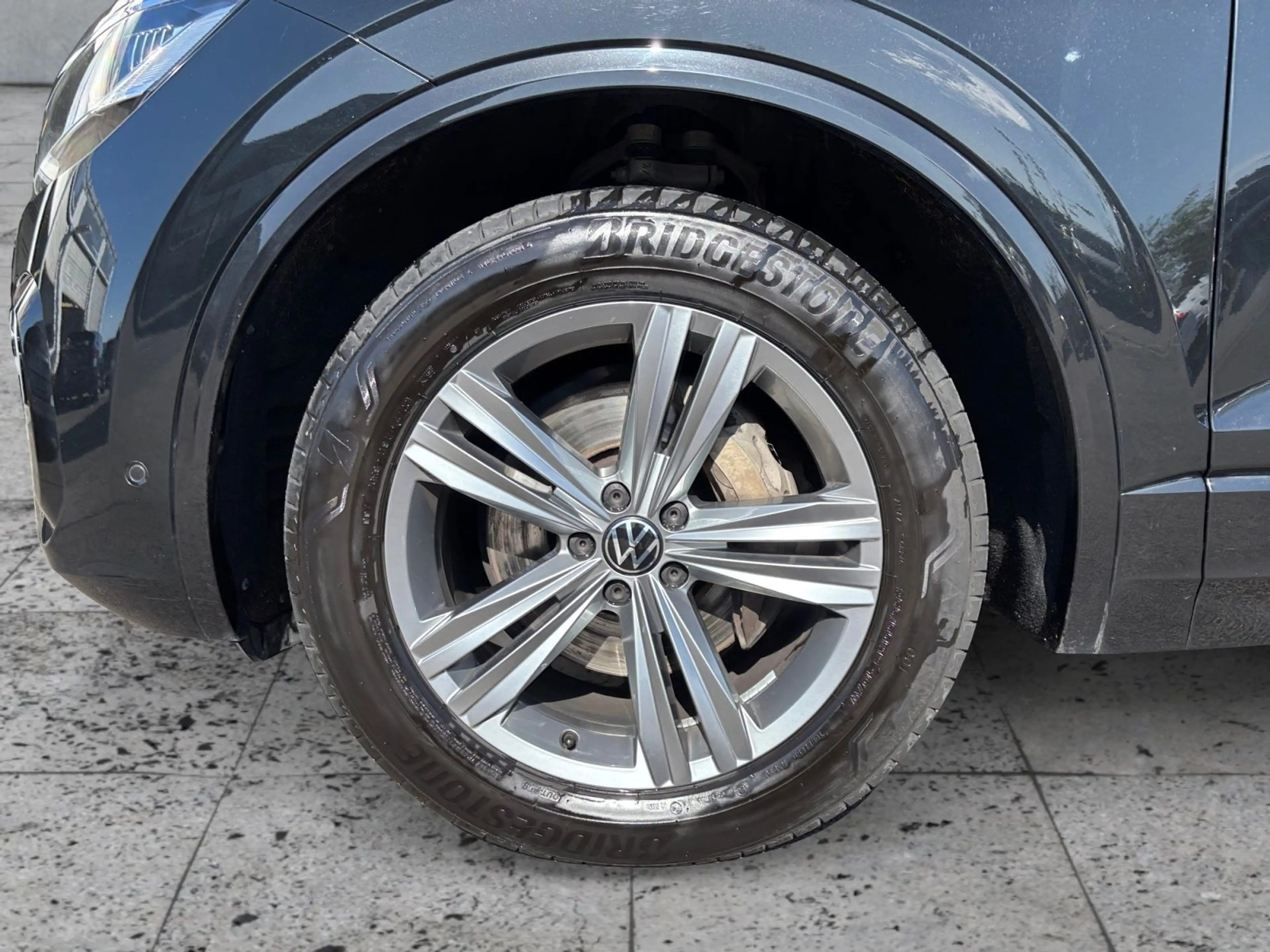 Volkswagen Touareg 3.0 TDI 4M R-LINE LED+NAV+RFK+AHK+STDHZG — photo 8