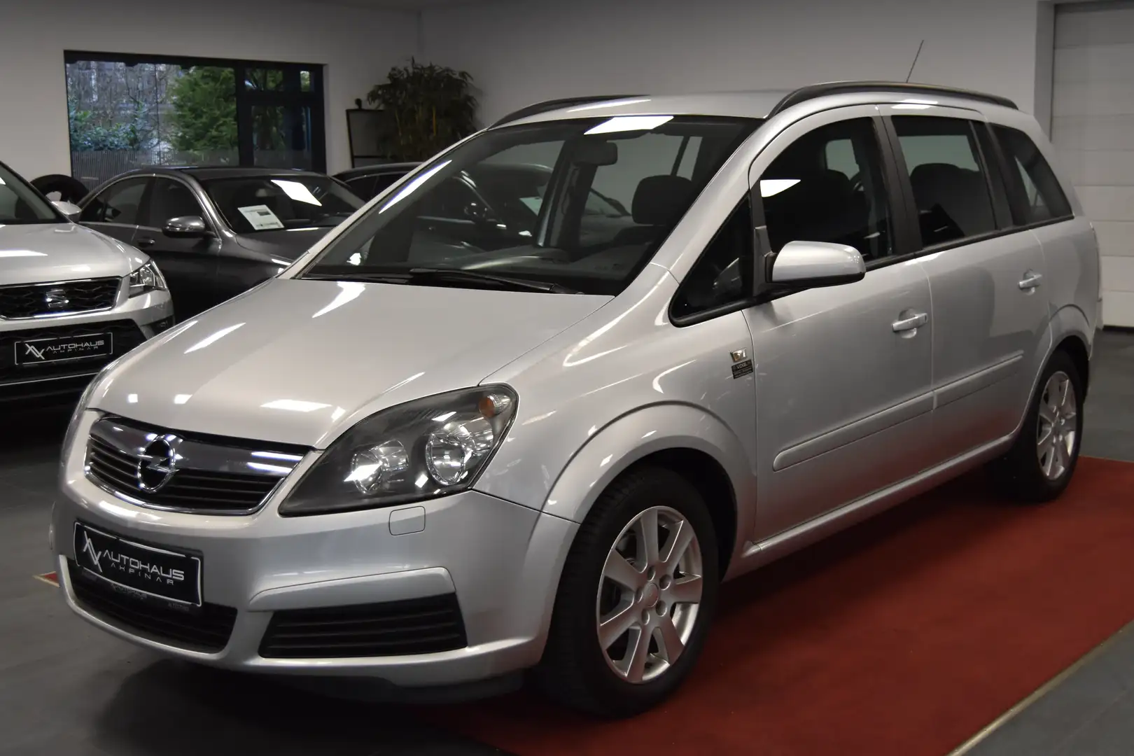 Opel Zafira 7 SITZER~TÜV~WENIG KM~TEMOMAT~KLIMA~SITZHEIZ~ Silber - 2
