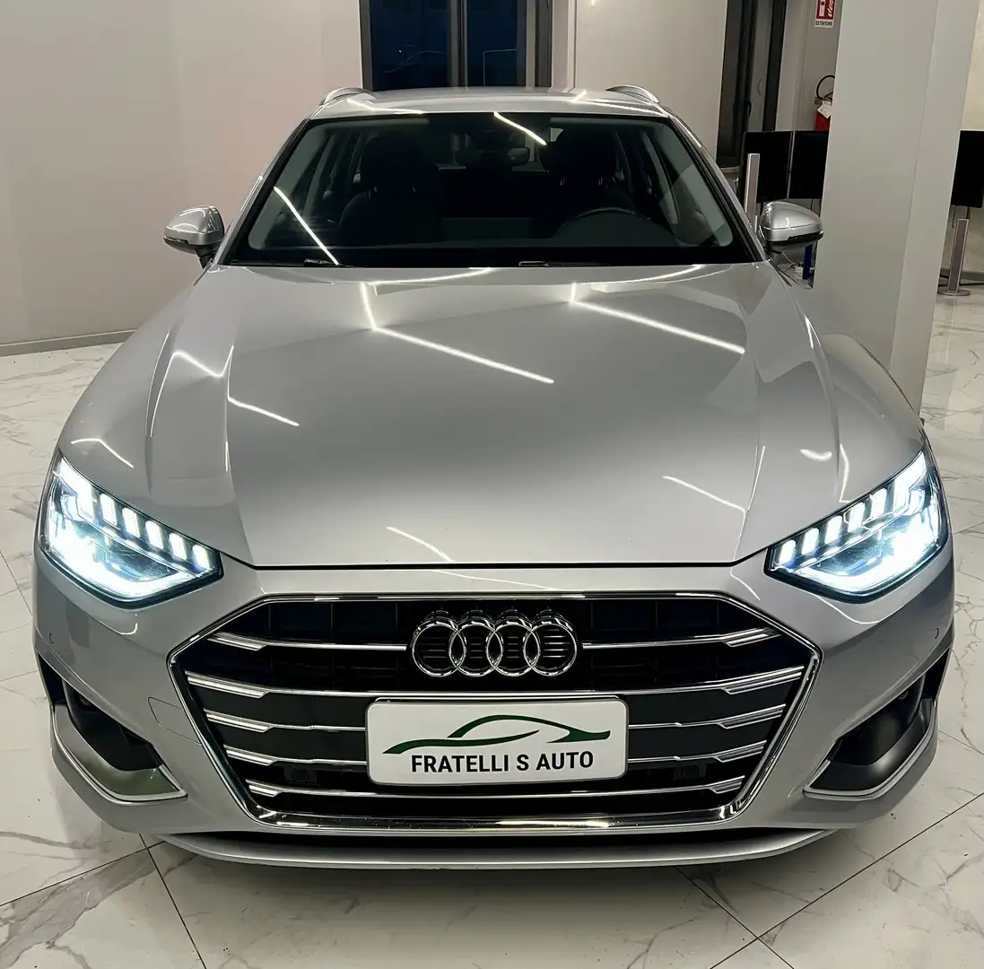 Audi A4 Avant 2.0 TDI mhev Business Advanced 163cvs-tronic Argent - 2