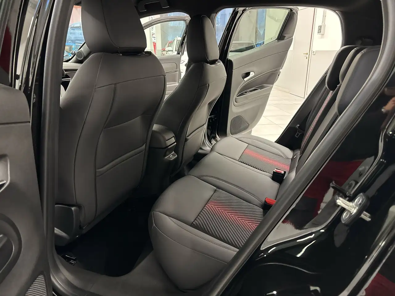 Alfa Romeo Junior - Junior 1.2 ibrida 145cv edct6, миниатюра 19