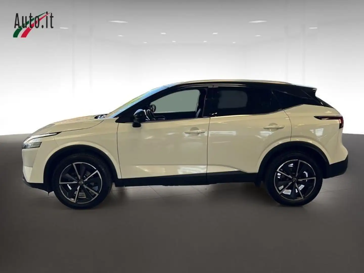 Nissan Qashqai Tekna & Toit Pano Weiß - 2