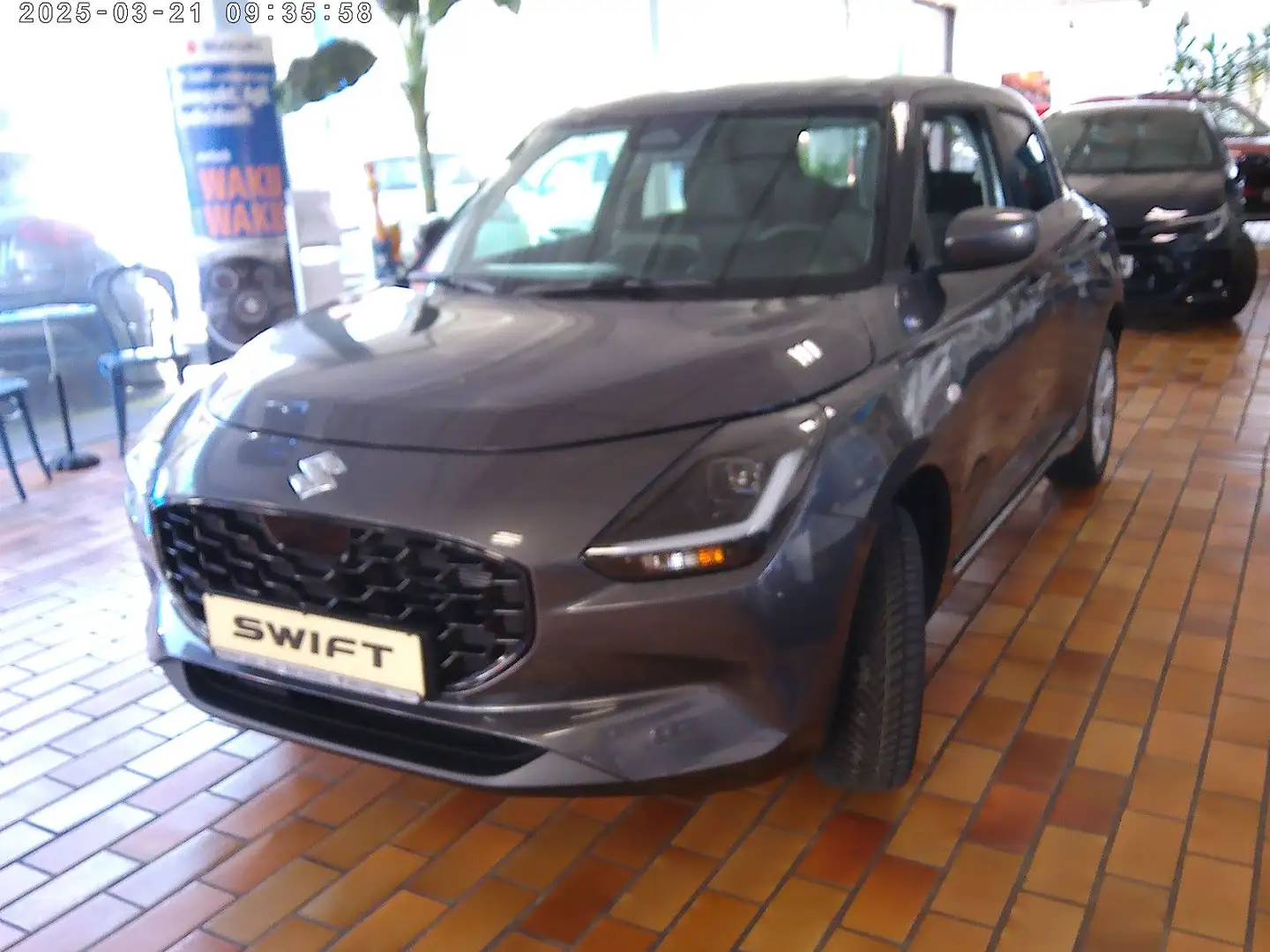 Suzuki Swift 1.2 ALLRAD Comfort Allwetterreifen Grau - 1
