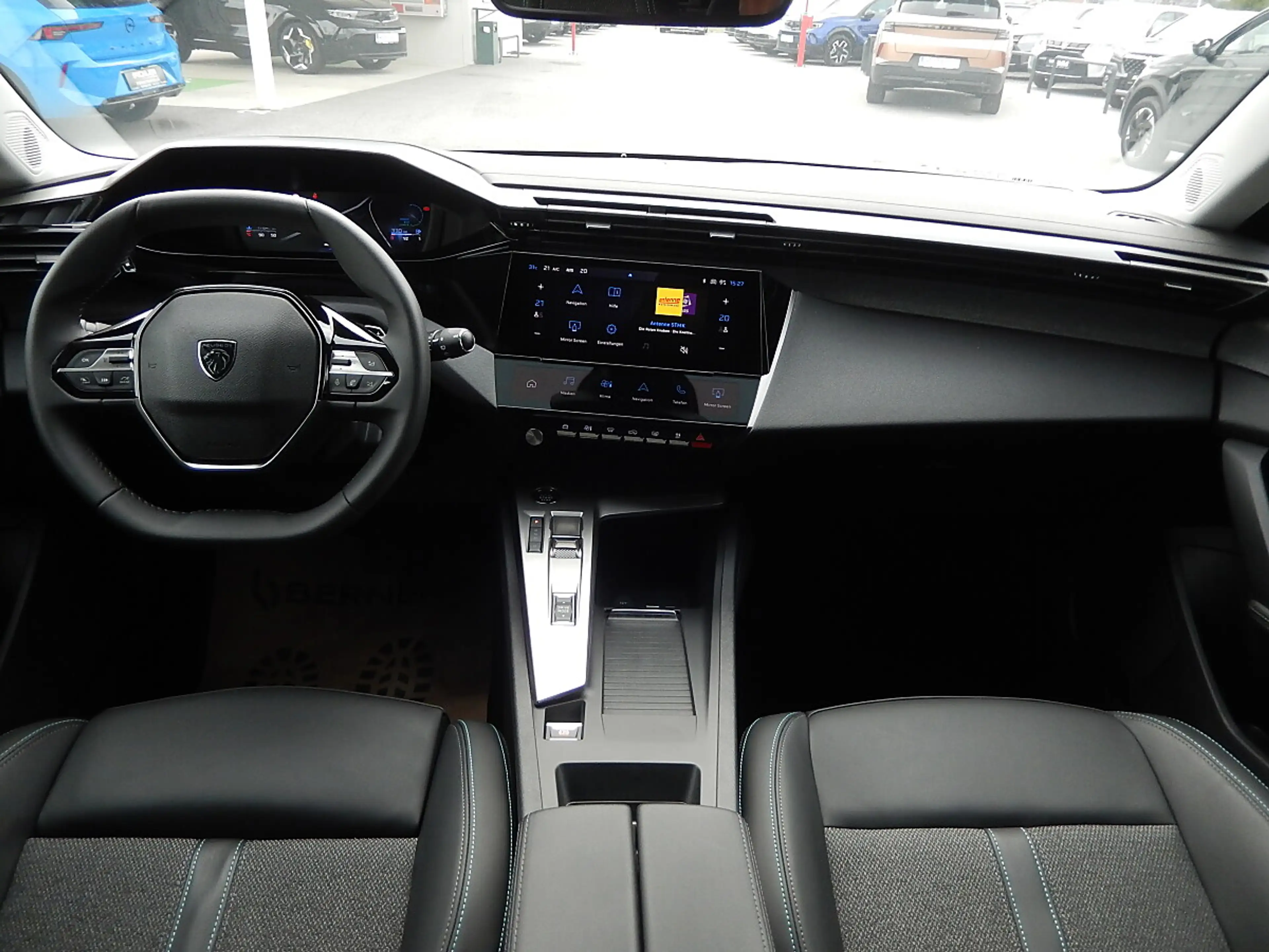 Peugeot 308 SW Hybrid 145 e-DSC6 Allure — photo 13