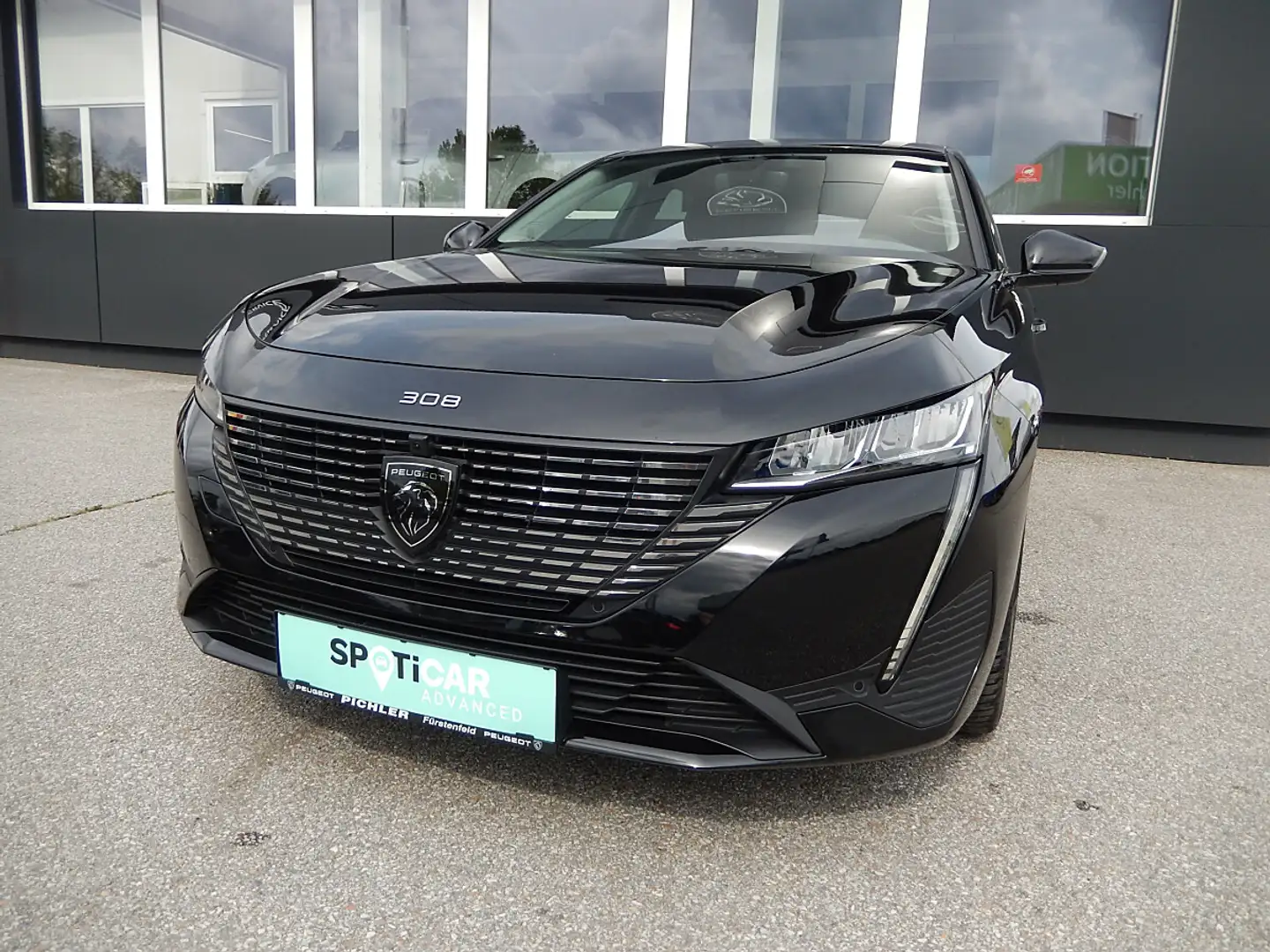Peugeot 308 SW Hybrid 145 e-DSC6 Allure Schwarz - 1