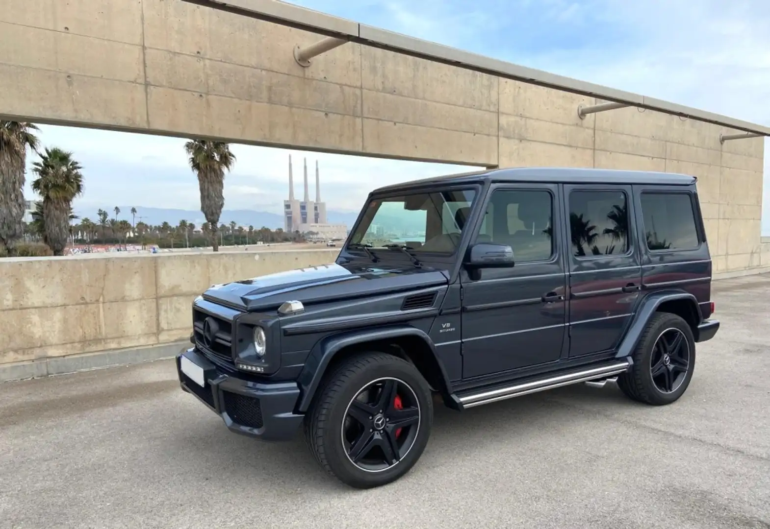 Mercedes-Benz G 63 AMG Largo Aut. Сірий - 2