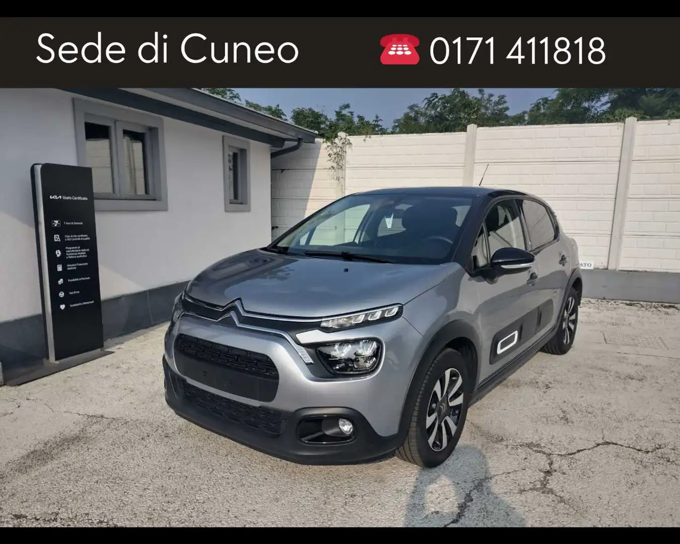 Citroen C3 1.2 PureTech Shine Zilver - 1