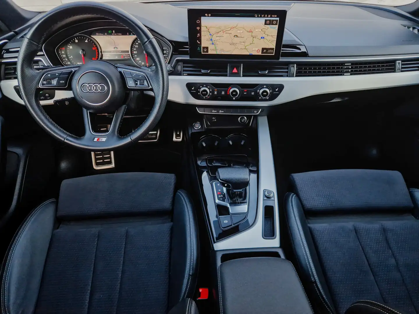 Audi A4 A4 TDI S-Tronic 2x S-Line Competition 19 Zoll Schwarz - 2