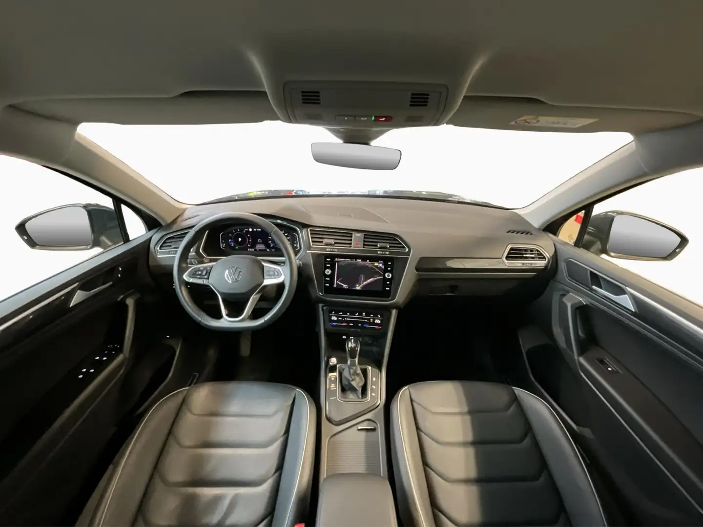 Volkswagen Tiguan Elegance Gris - 2