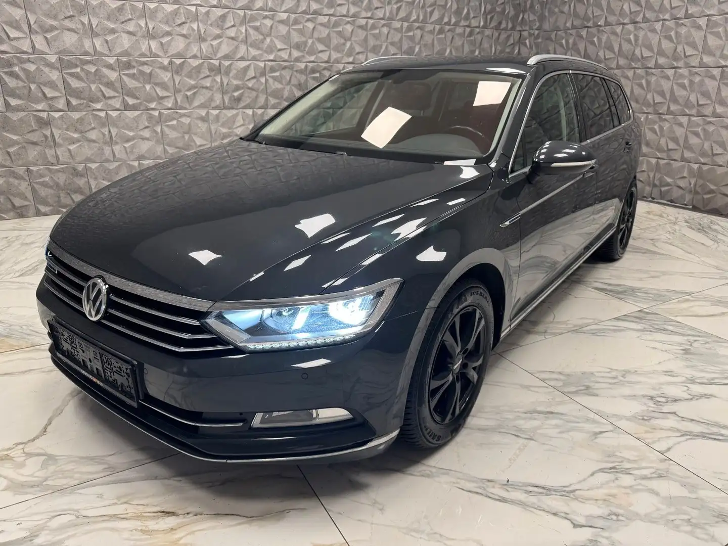Volkswagen Passat Variant Highline BlueMotion**VOLLLLL** Grau - 2