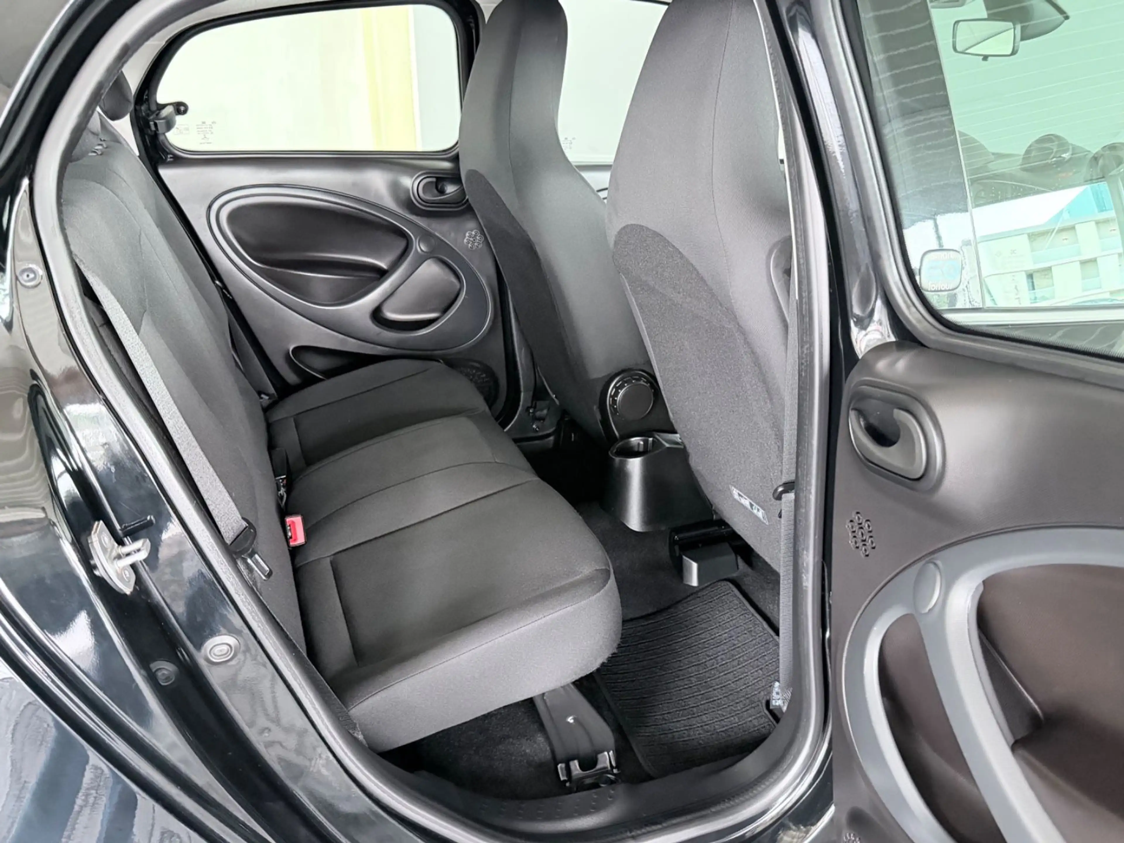 smart forFour forfour electric drive / EQ — photo 13