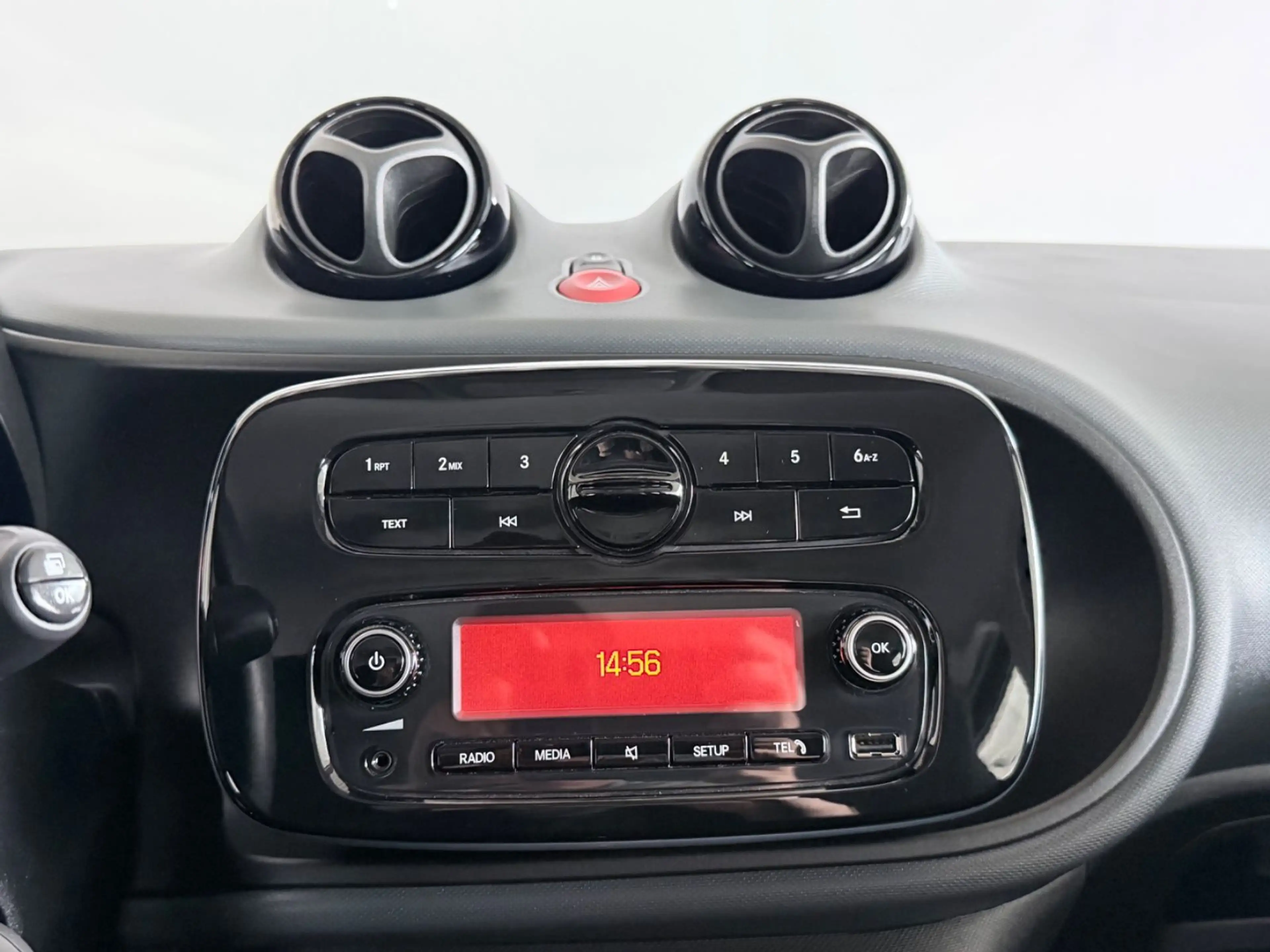 smart forFour forfour electric drive / EQ — photo 10