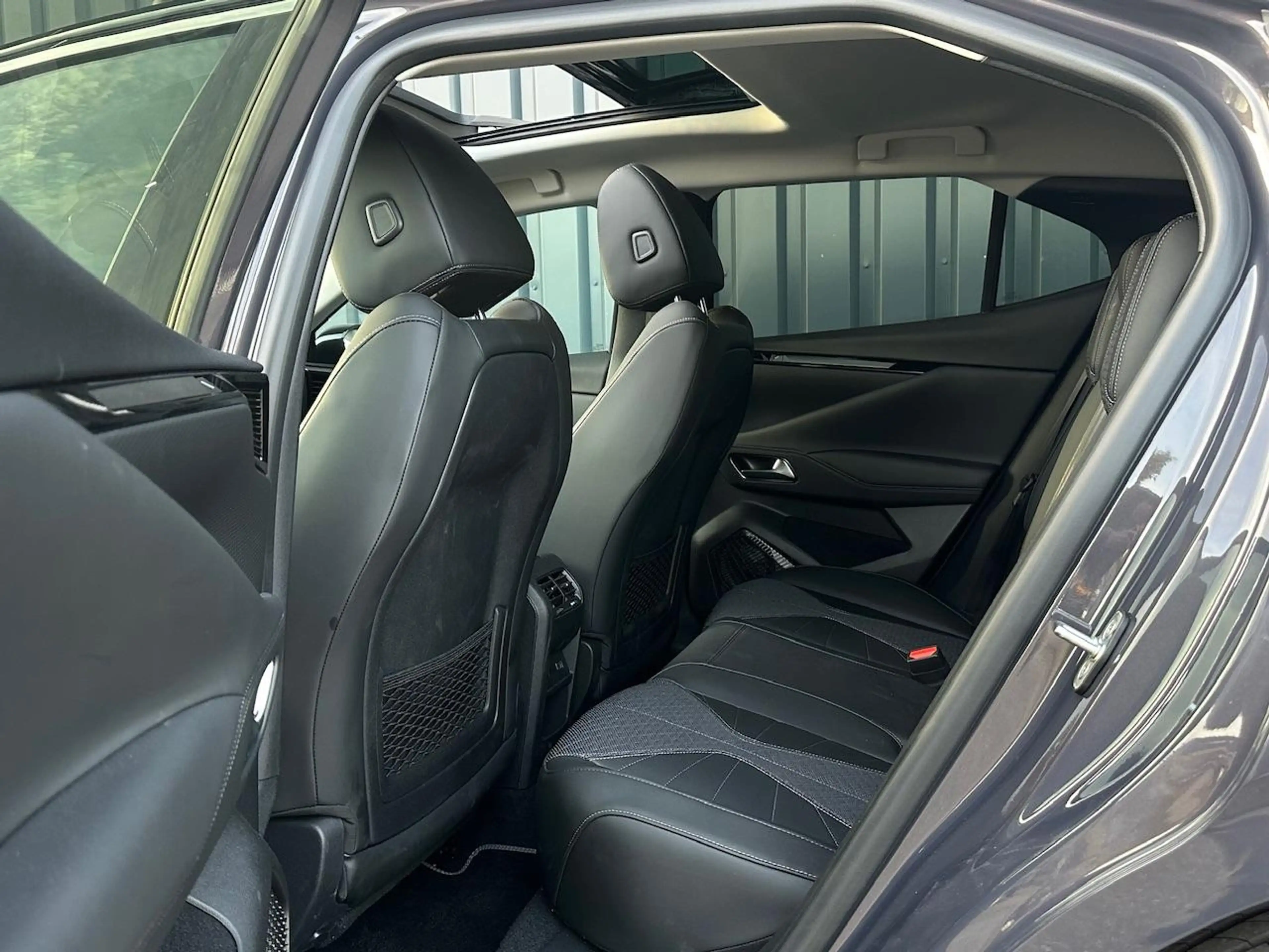 DS Automobiles DS 4 1.2 Hybrid 136pk e-DCS6 Pallas I Schuif-kantel dak — photo 13