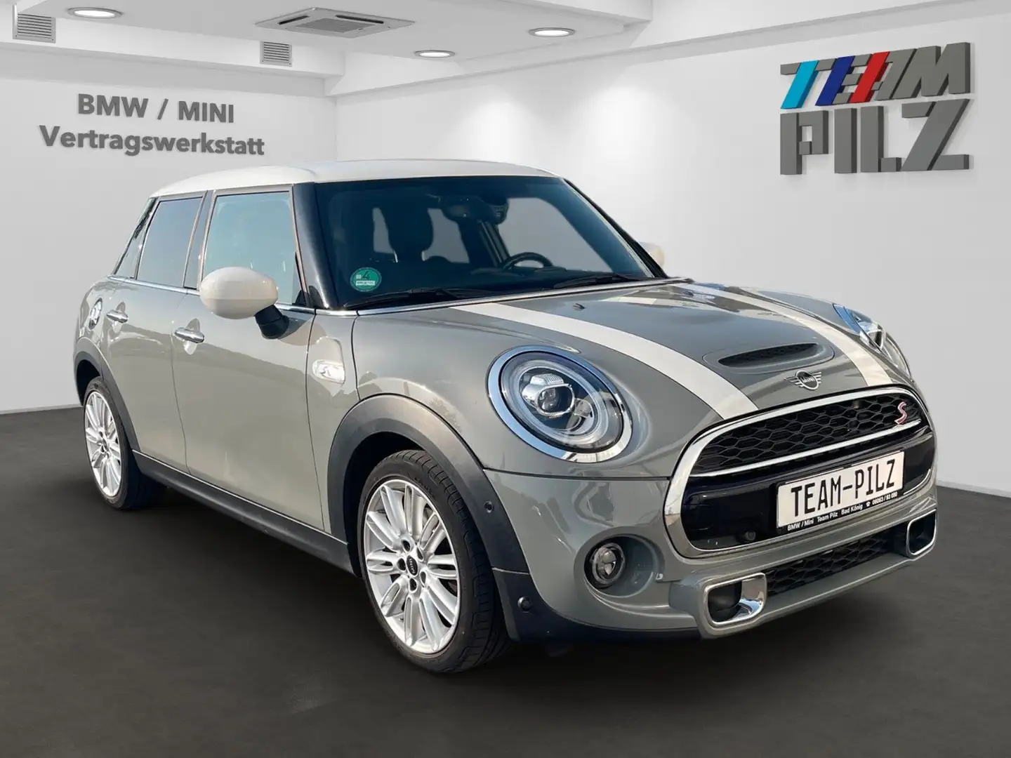 MINI Cooper S Leder Kamera harman/kardon Komfortzug. Grau - 2