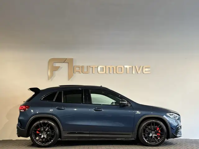 Mercedes-Benz GLA view 8