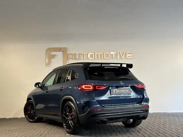 Mercedes-Benz GLA view 6