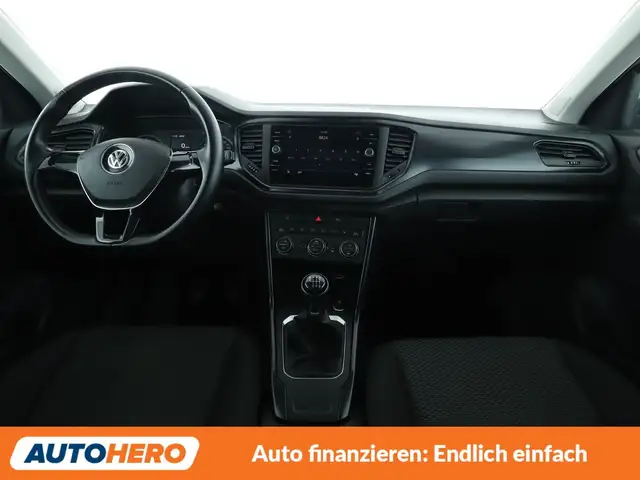 Volkswagen T-Roc view 12