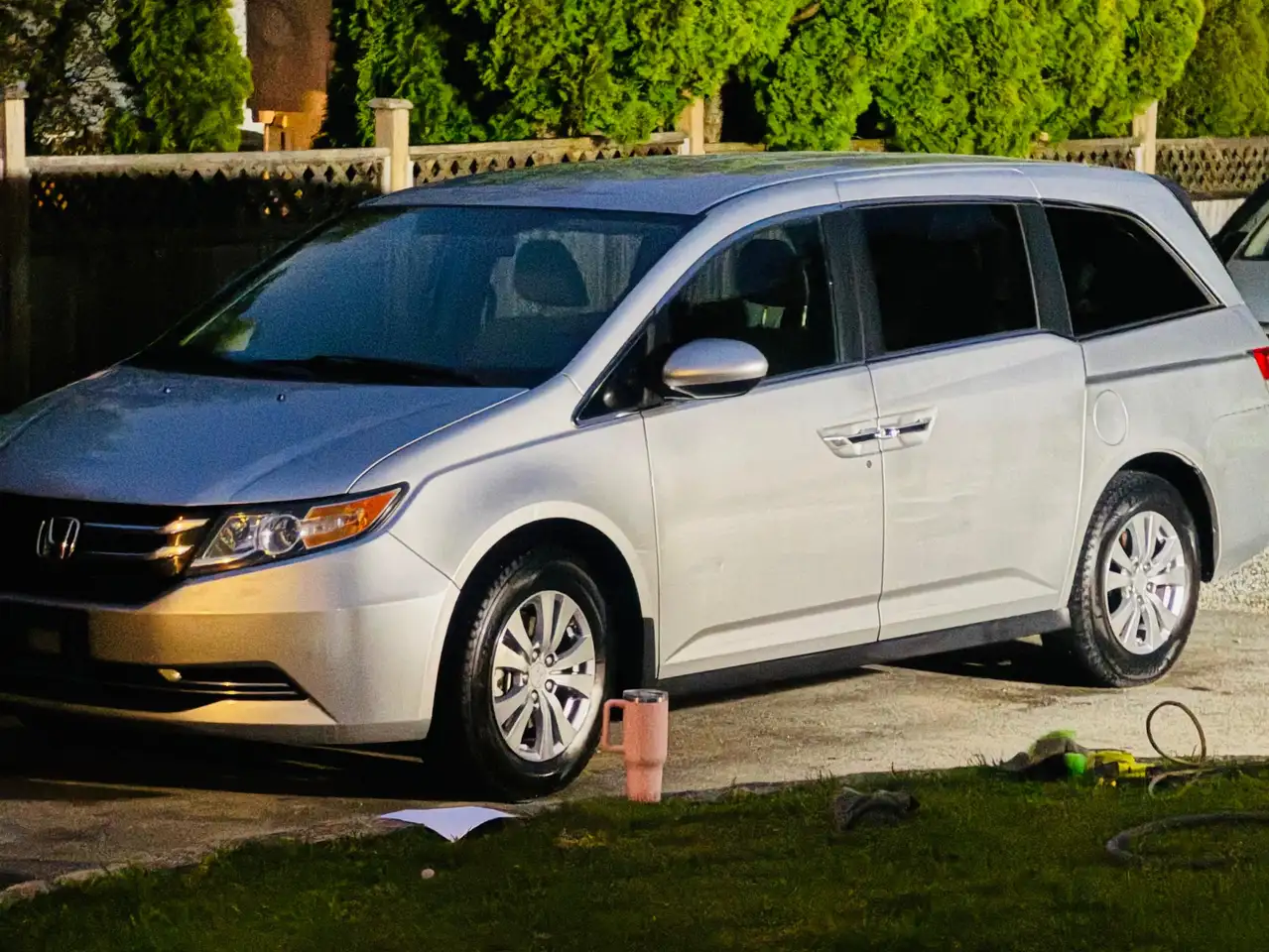Honda Odyssey снимка Honda Odyssey