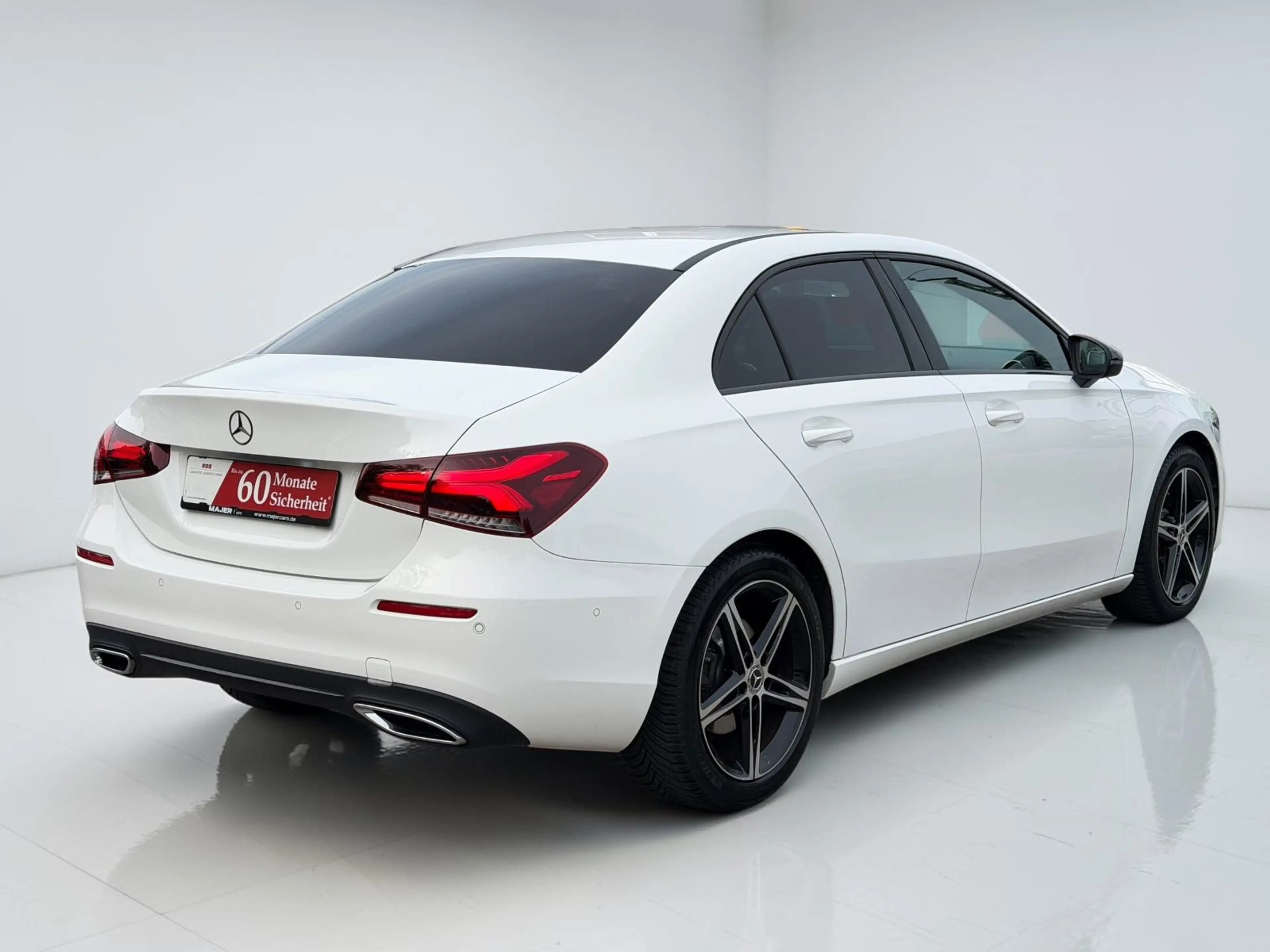 Mercedes-Benz A 200 Limousine*LED*AMBIENTE*TEMPOM*KLIMA*NIGHT* — photo 9
