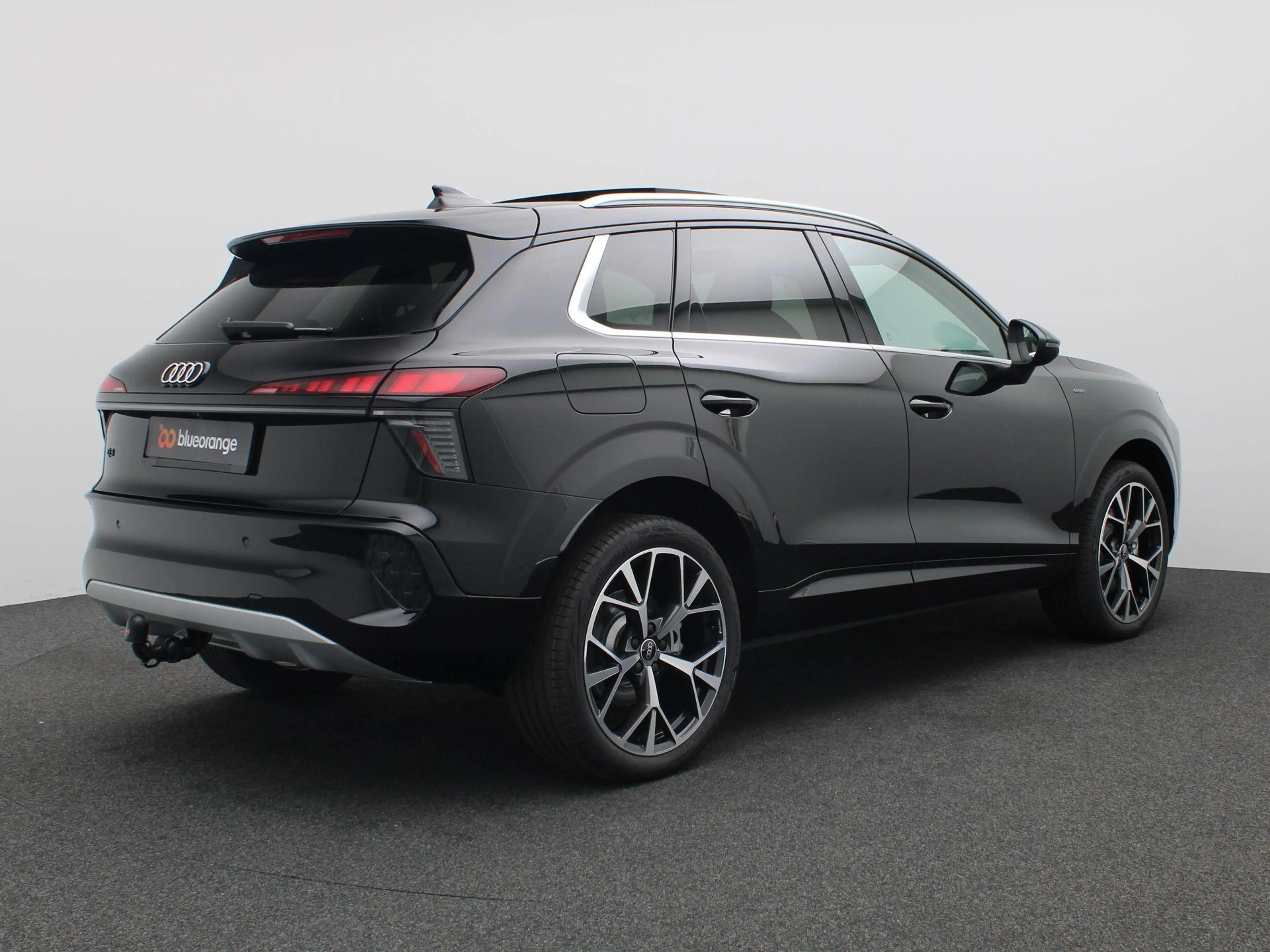Audi Q3 1.5 e-hybrid Advanced edition 272PK S-Tronic Panor — photo 3