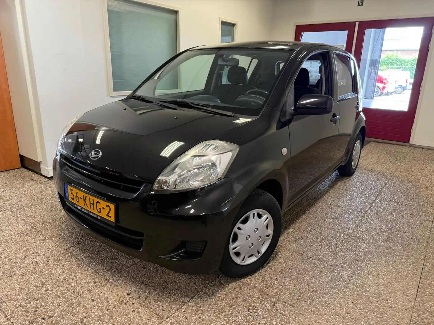 Daihatsu Sirion 2 1.0-12V Trend Negro - 2