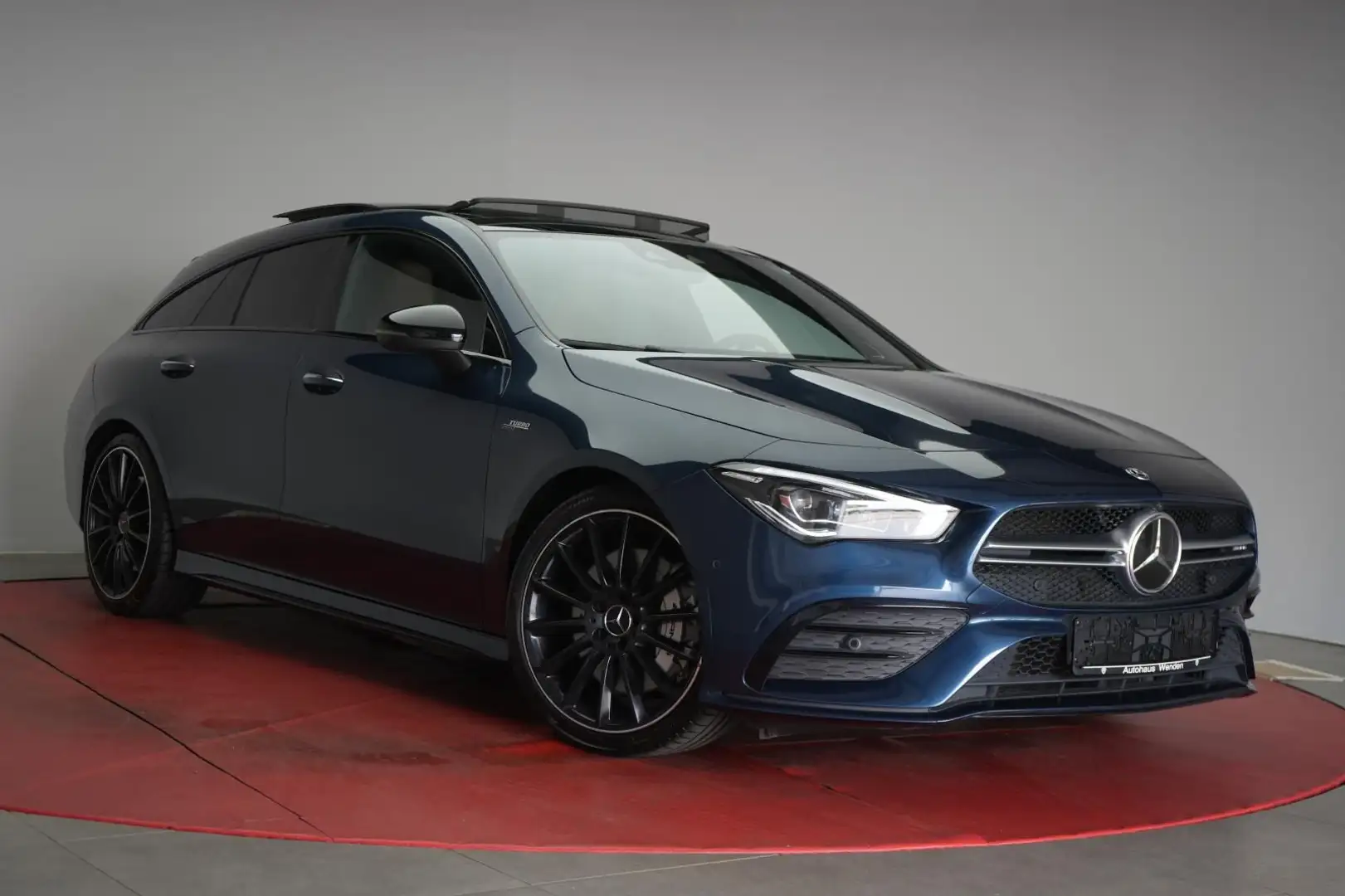 Mercedes-Benz CLA 35 AMG 4Matic Shooting B Speedshift 7G-DCT N Blau - 1