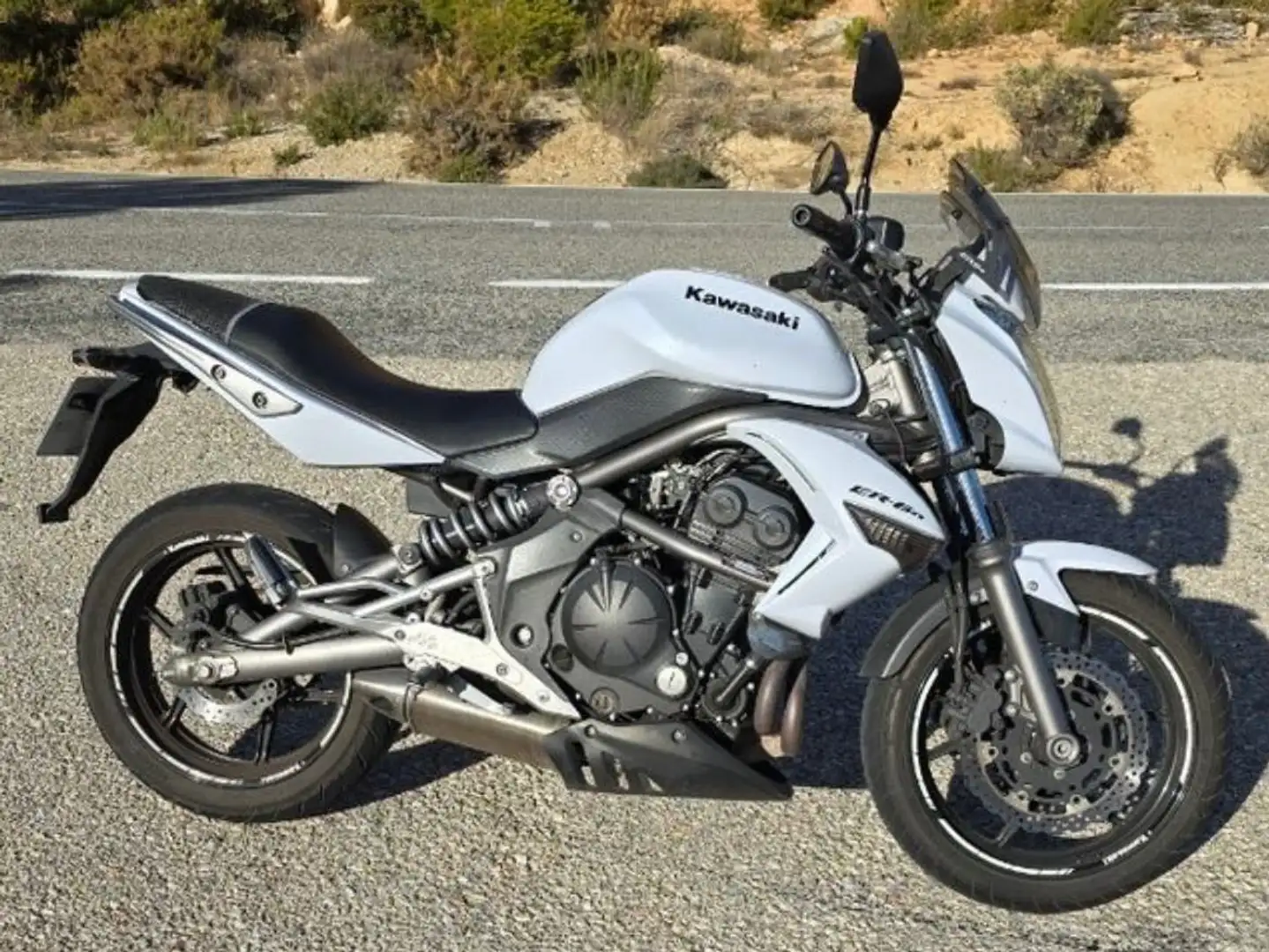 Kawasaki ER - 6 N Blanco - 2