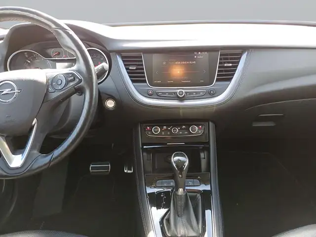 Opel Grandland view 12