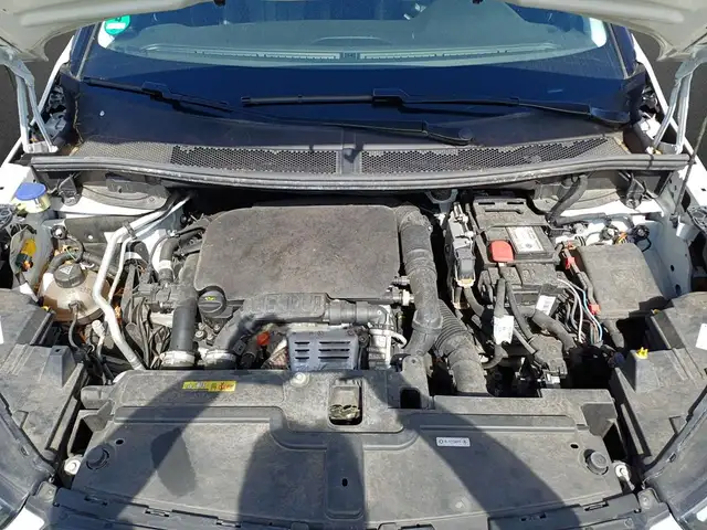 Opel Grandland view 5