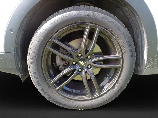 Opel Grandland view 8
