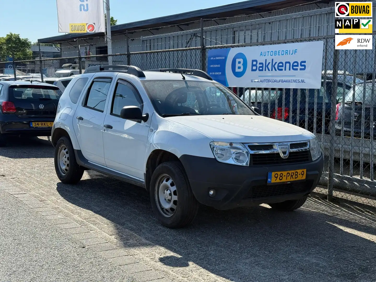 Dacia Duster 1.6 Ambiance 2wd | Motorschade Wit - 1