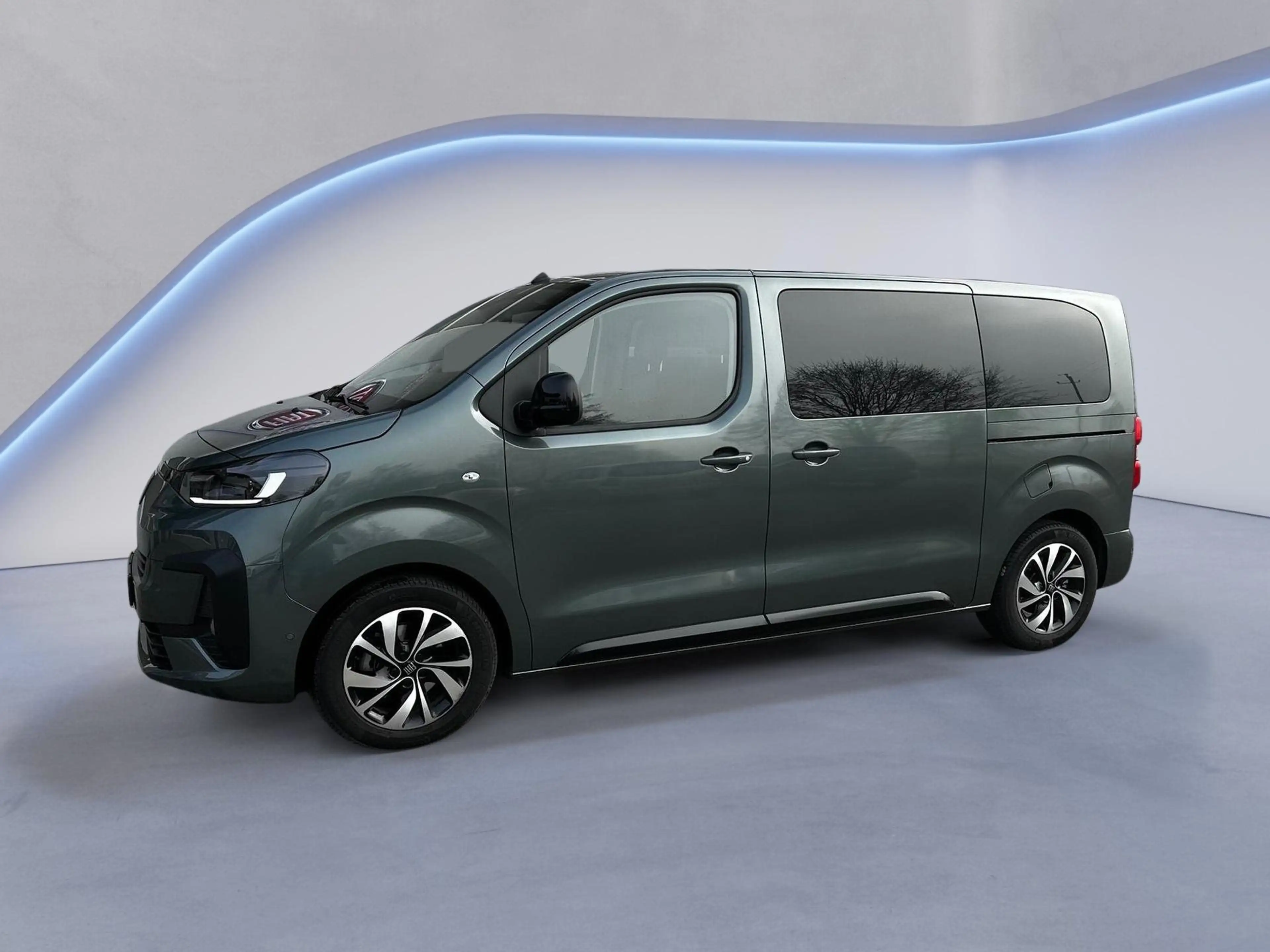 Fiat Ulysse 180 BlueHDi L2 Top Volle Ausstattung — photo 3