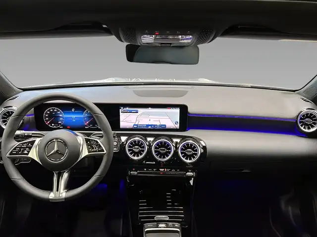 Mercedes-Benz A view 10