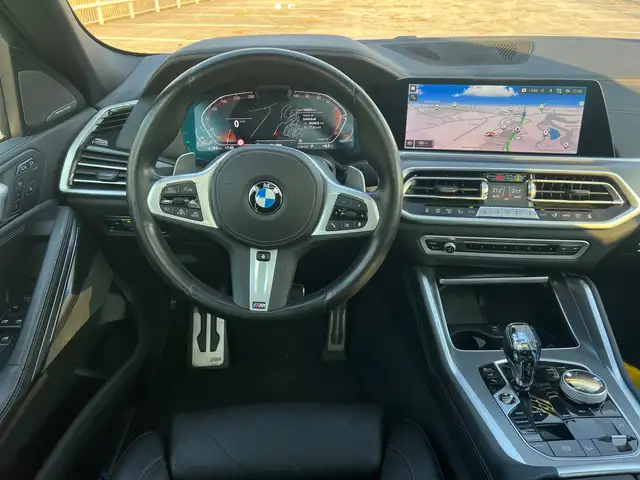 BMW X6 xDrive 40 d M Sport PANO HEAD UP AHK LASER 22" TOP Ansicht 23