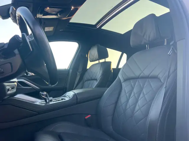 BMW X6 xDrive 40 d M Sport PANO HEAD UP AHK LASER 22" TOP Ansicht 11