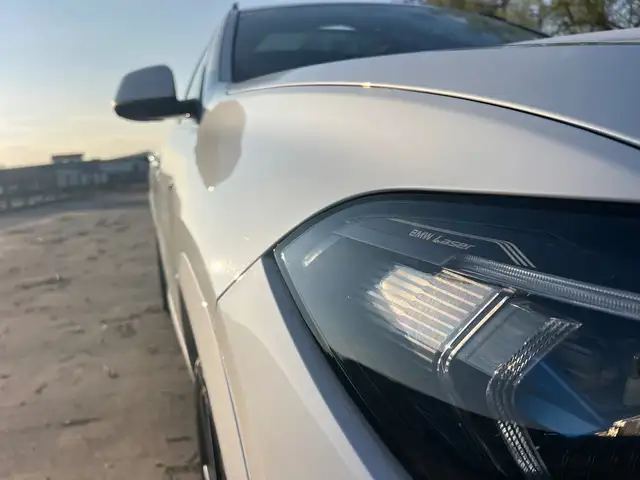 BMW X6 xDrive 40 d M Sport PANO HEAD UP AHK LASER 22" TOP Ansicht 9